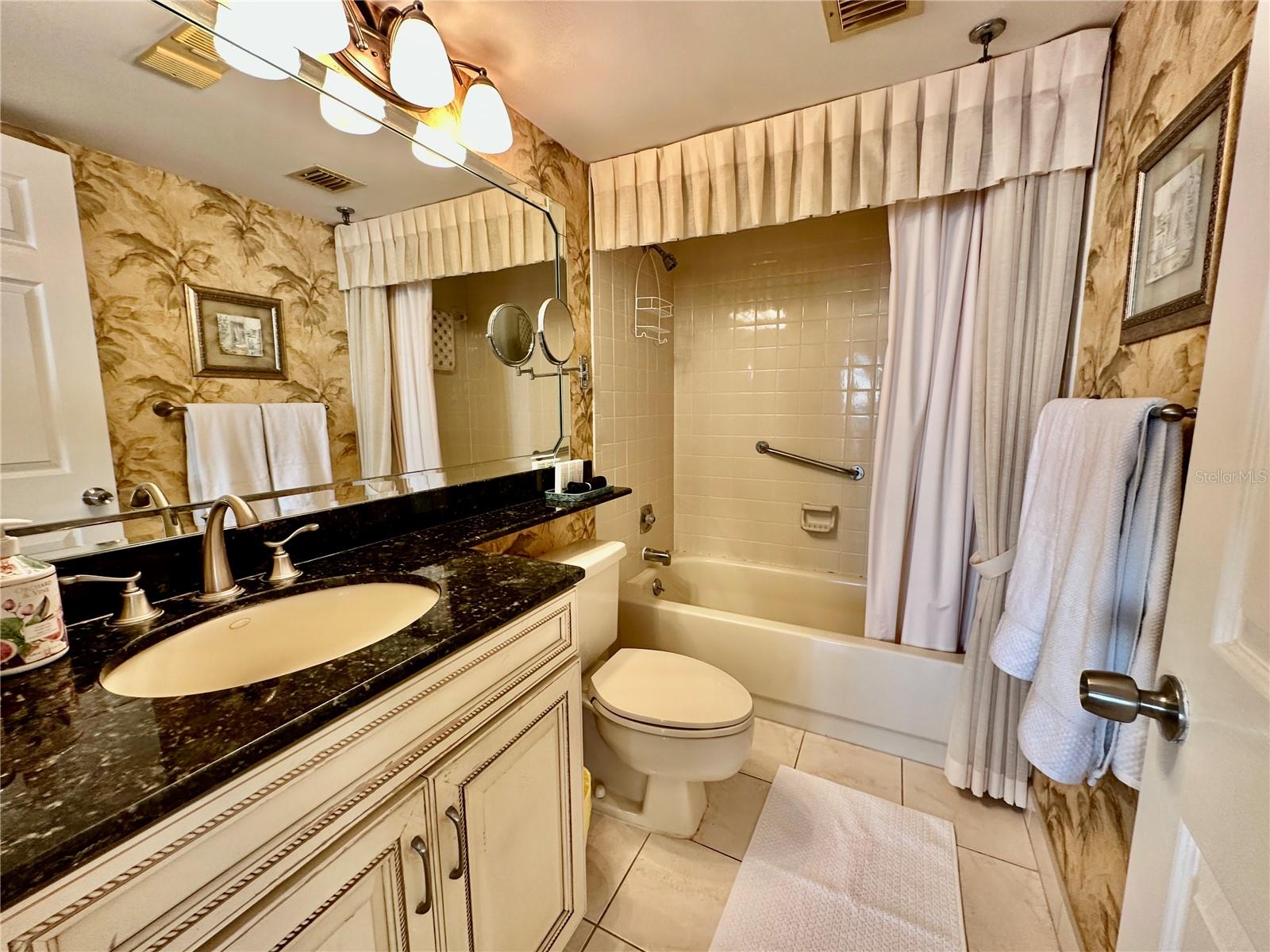 15462 GULF BLVD #501 — photo 16