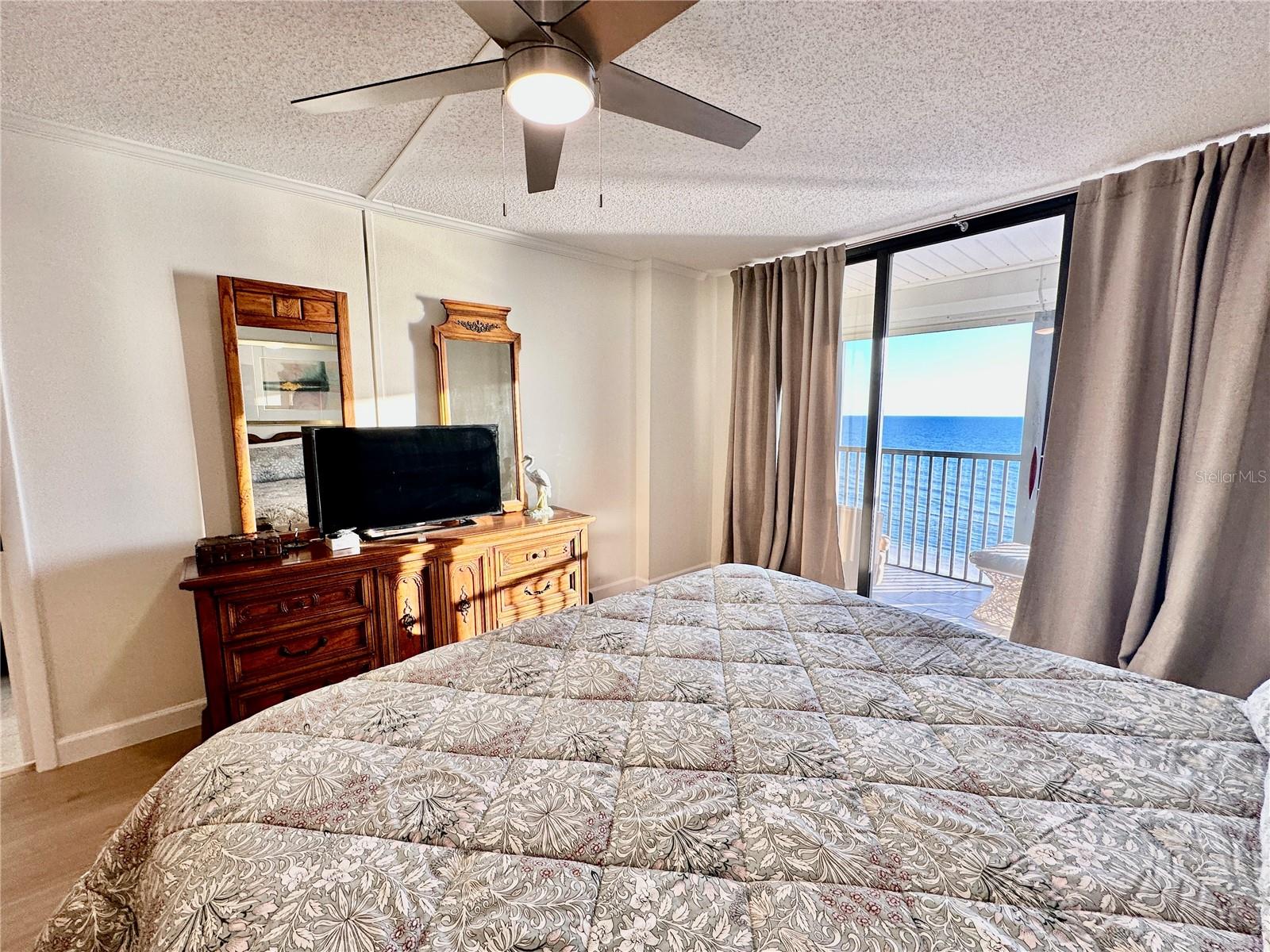 15462 GULF BLVD #501 — photo 17
