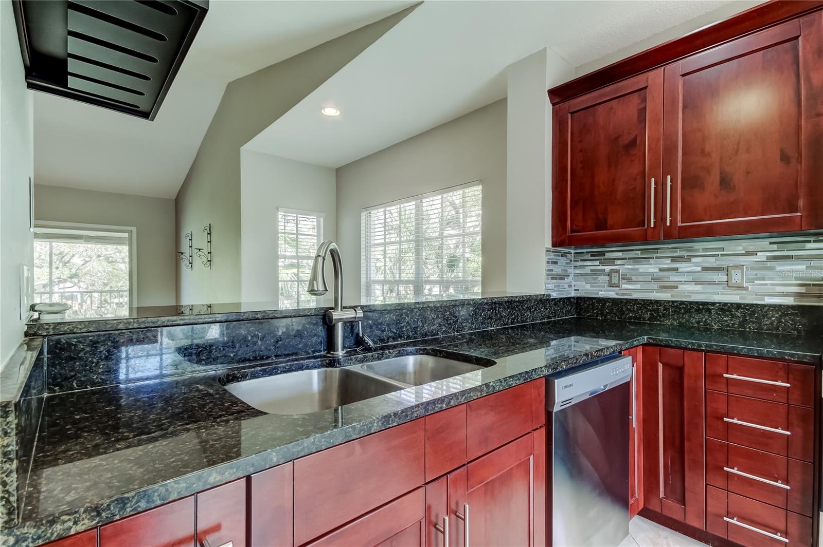 11303 SHIPWATCH LN #1865 — photo 38