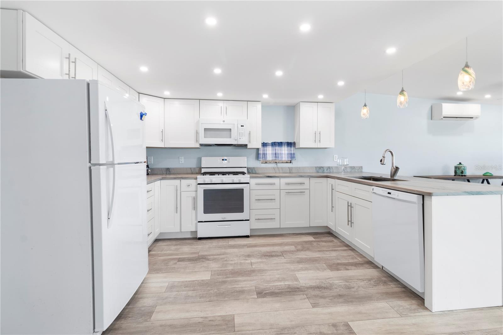 2812 14TH ST W — photo 16