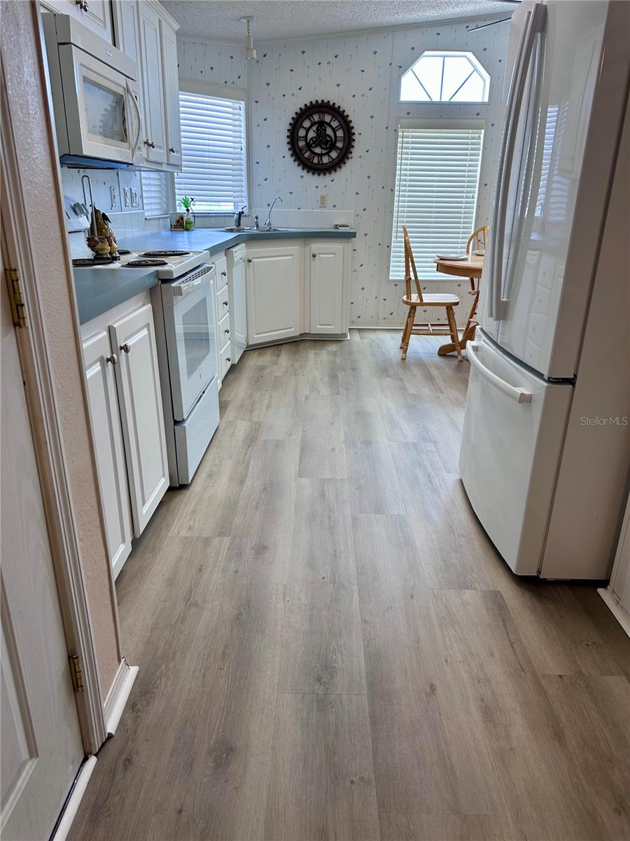 1100 BELCHER RD S #406 — photo 5