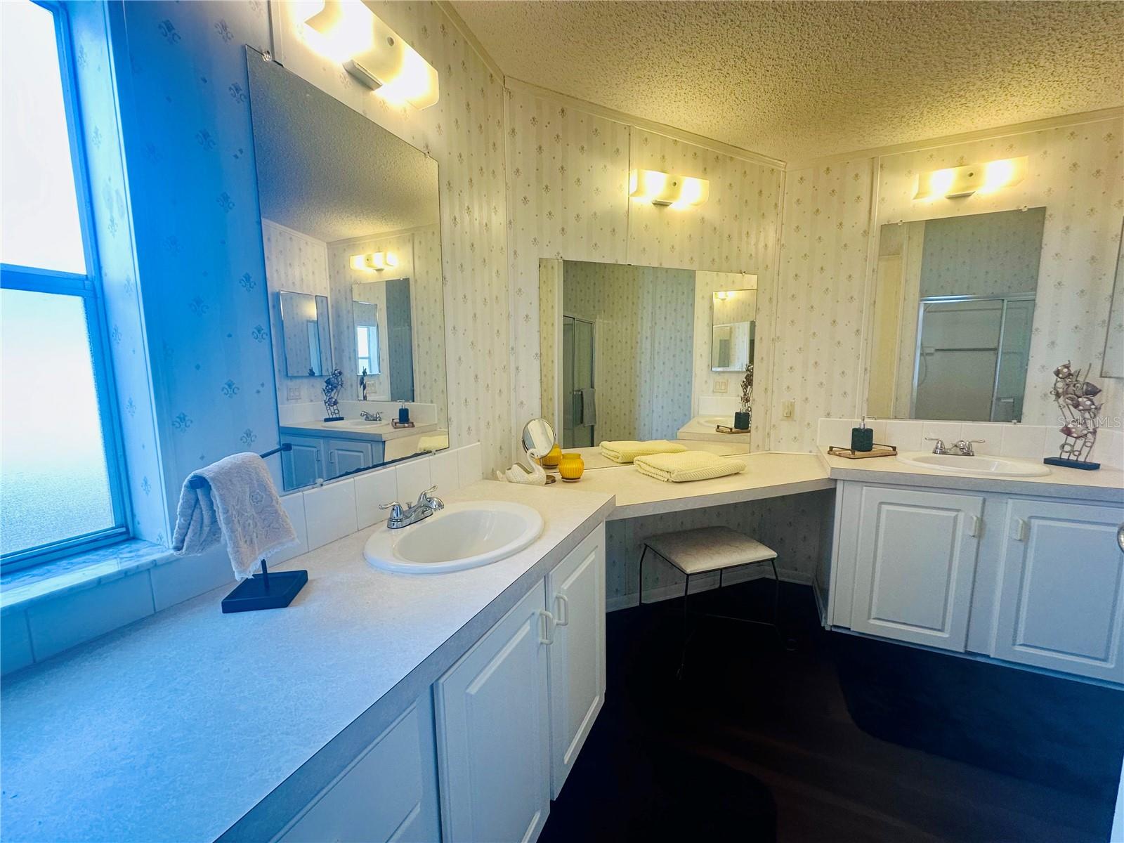 1100 BELCHER RD S #406 — photo 8
