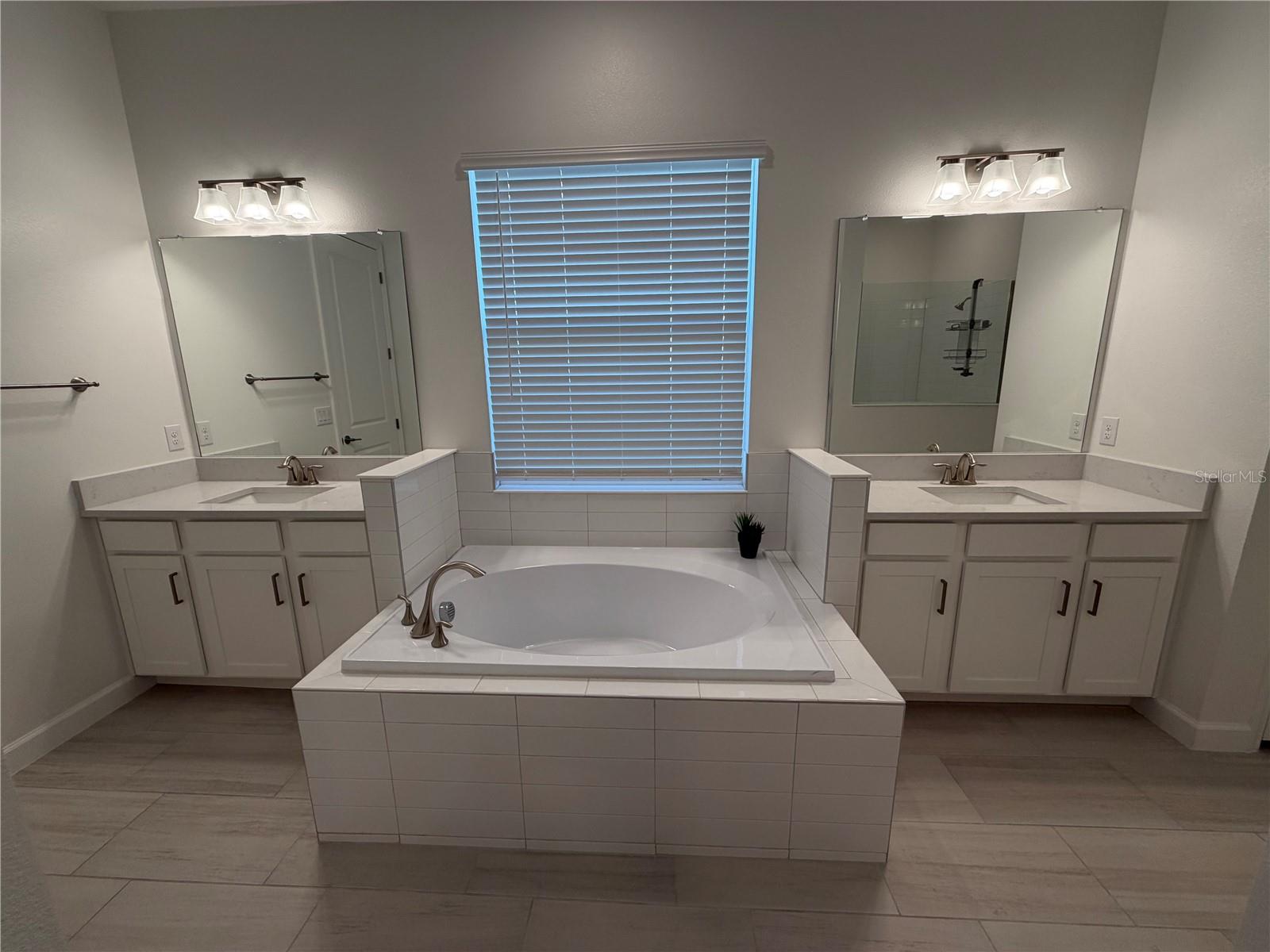 17165 SCUBA CREST ST — photo 27