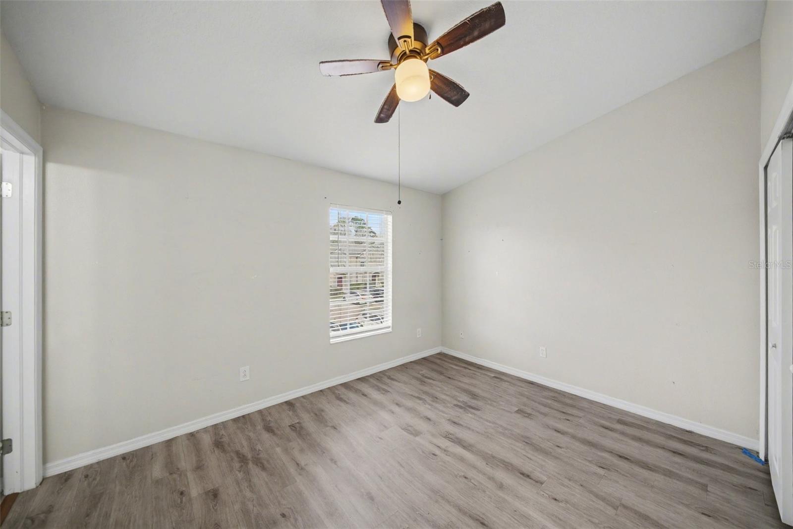 1246 CHARLESWORTH DR — photo 17