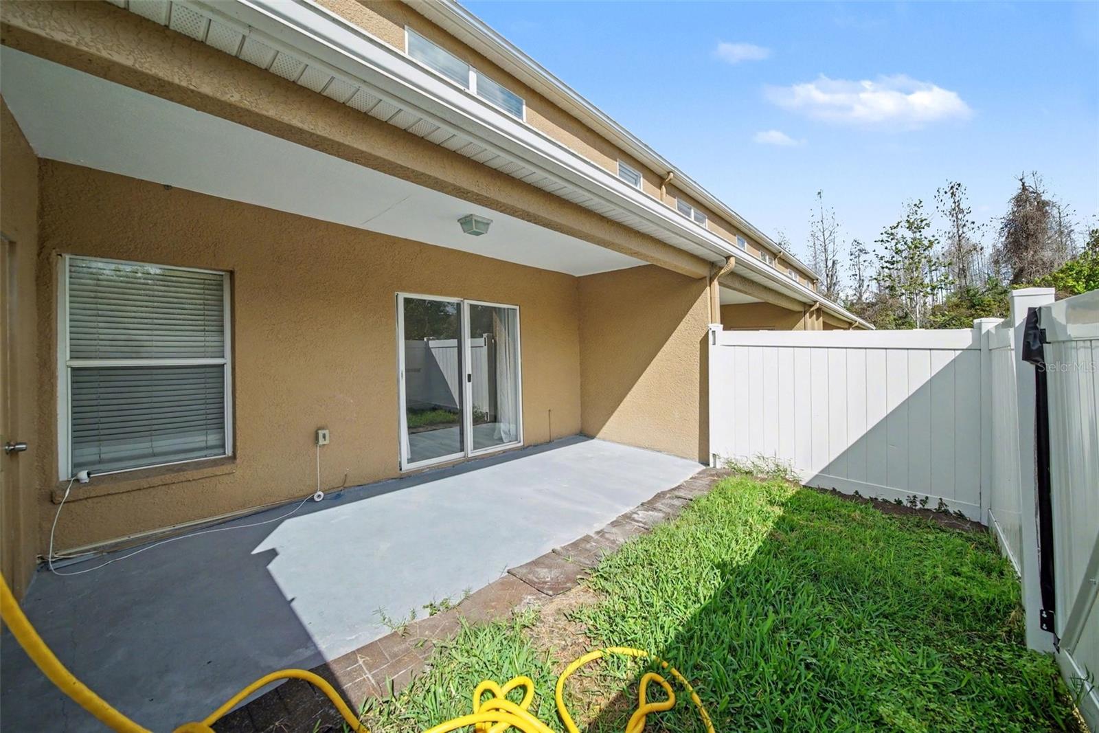 1246 CHARLESWORTH DR — photo 23