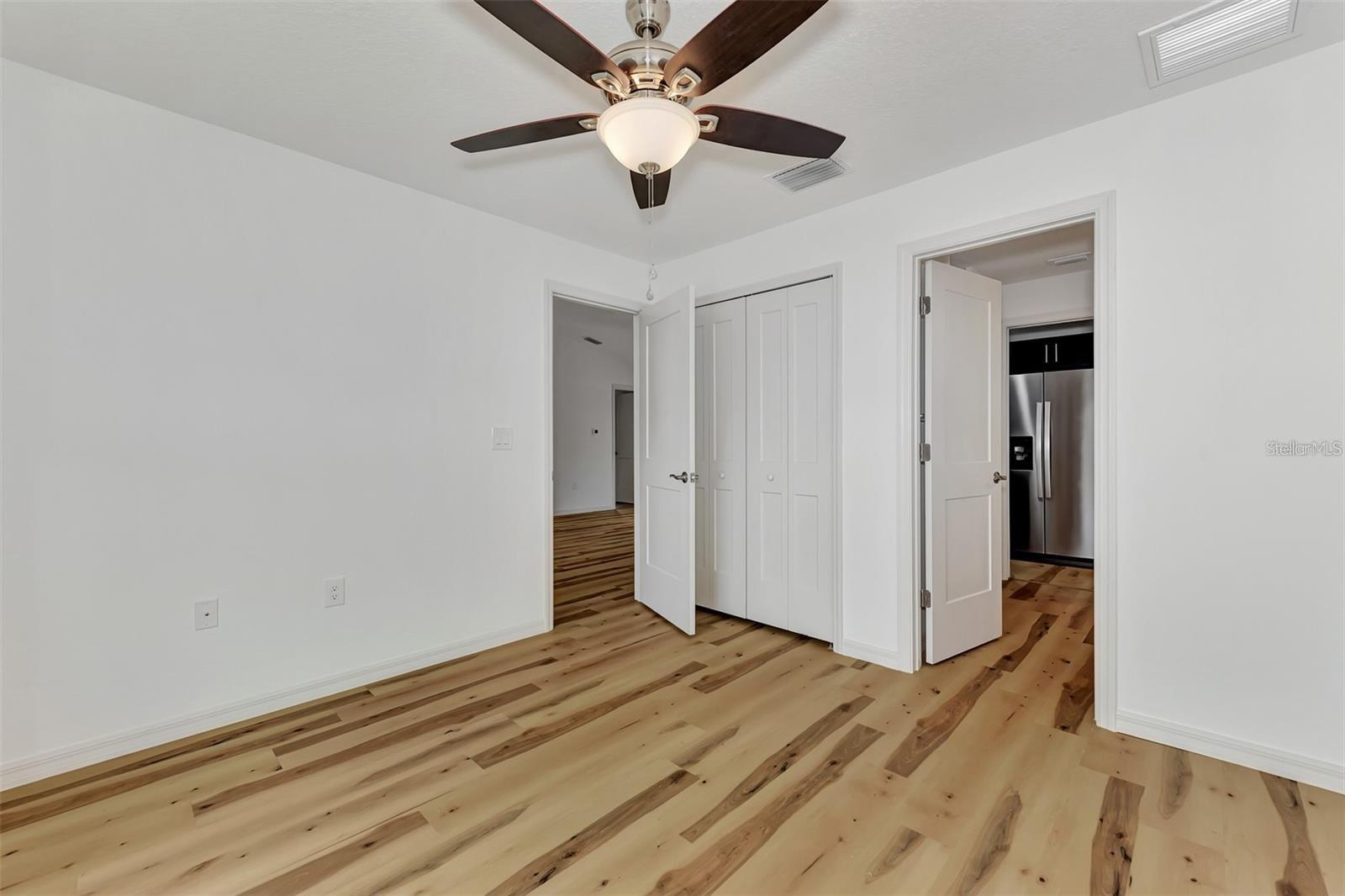 5465 TYSON ST — photo 25
