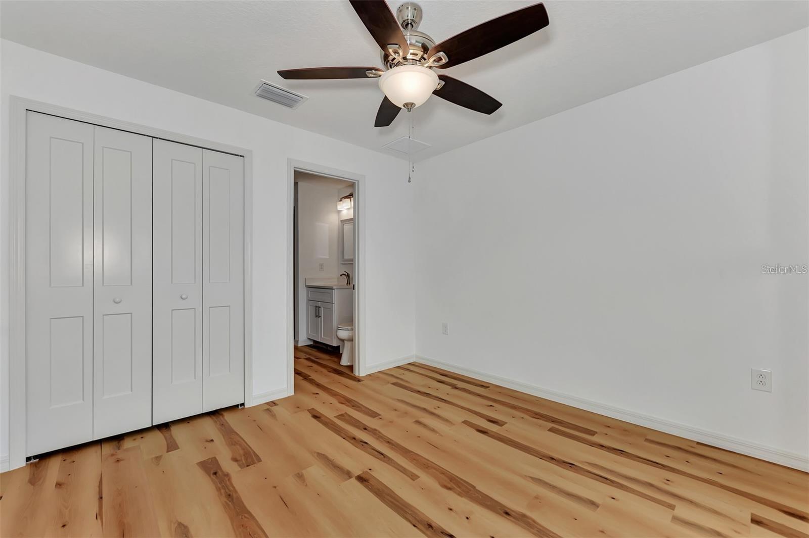 5465 TYSON ST — photo 24