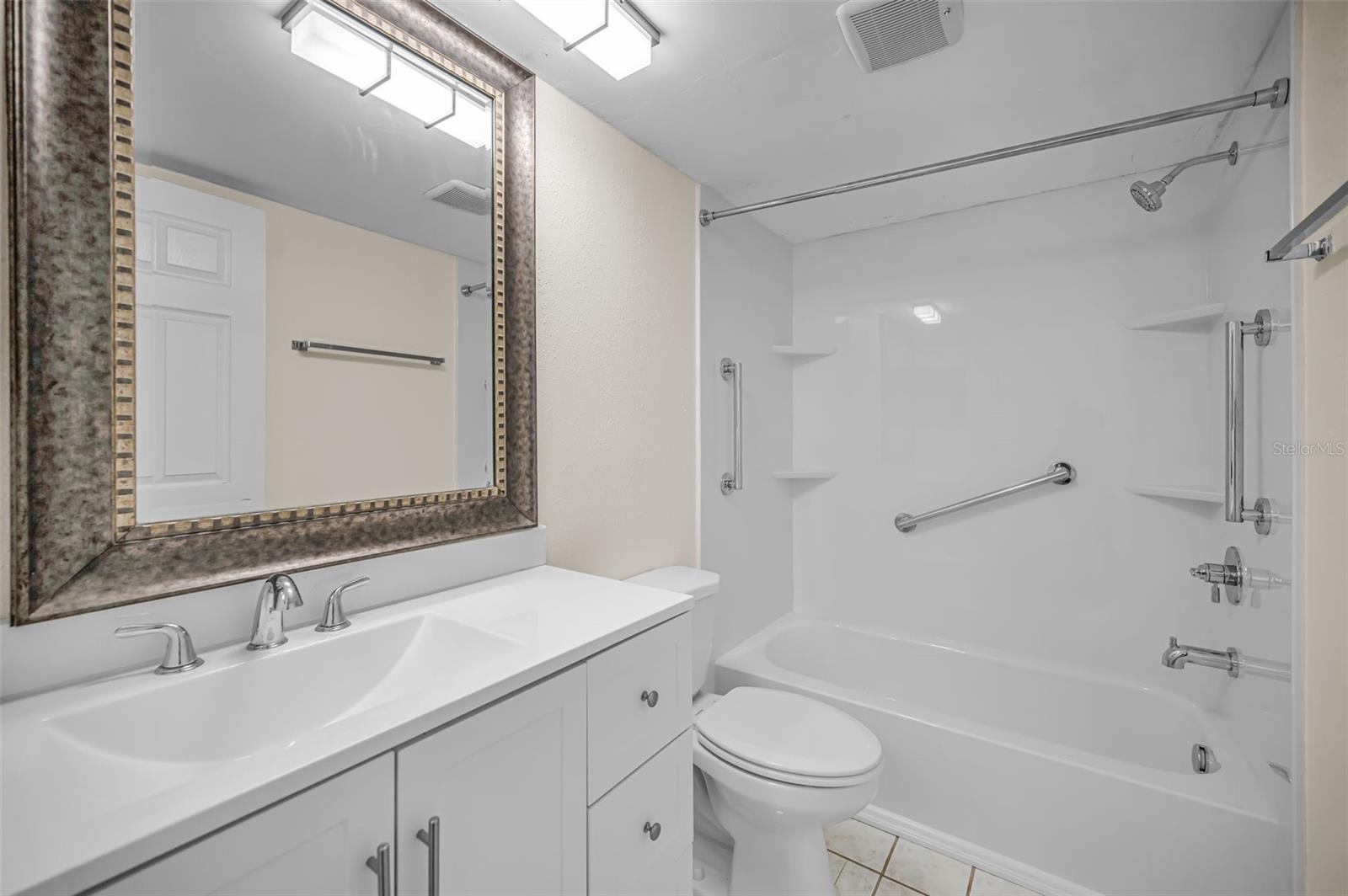12334 CAPRI CIR N — photo 35