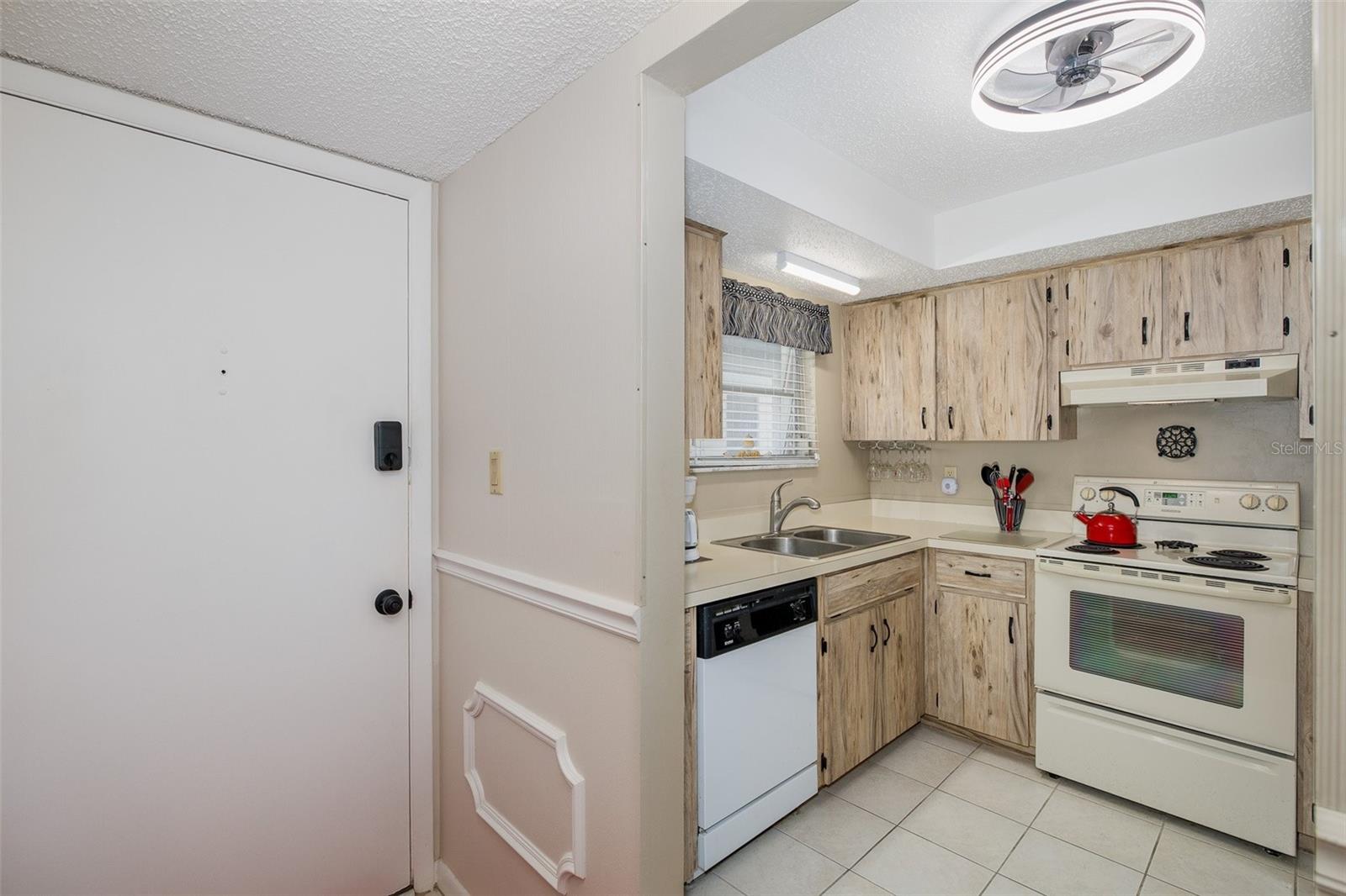 4660 MARINE PKWY #303 — photo 15
