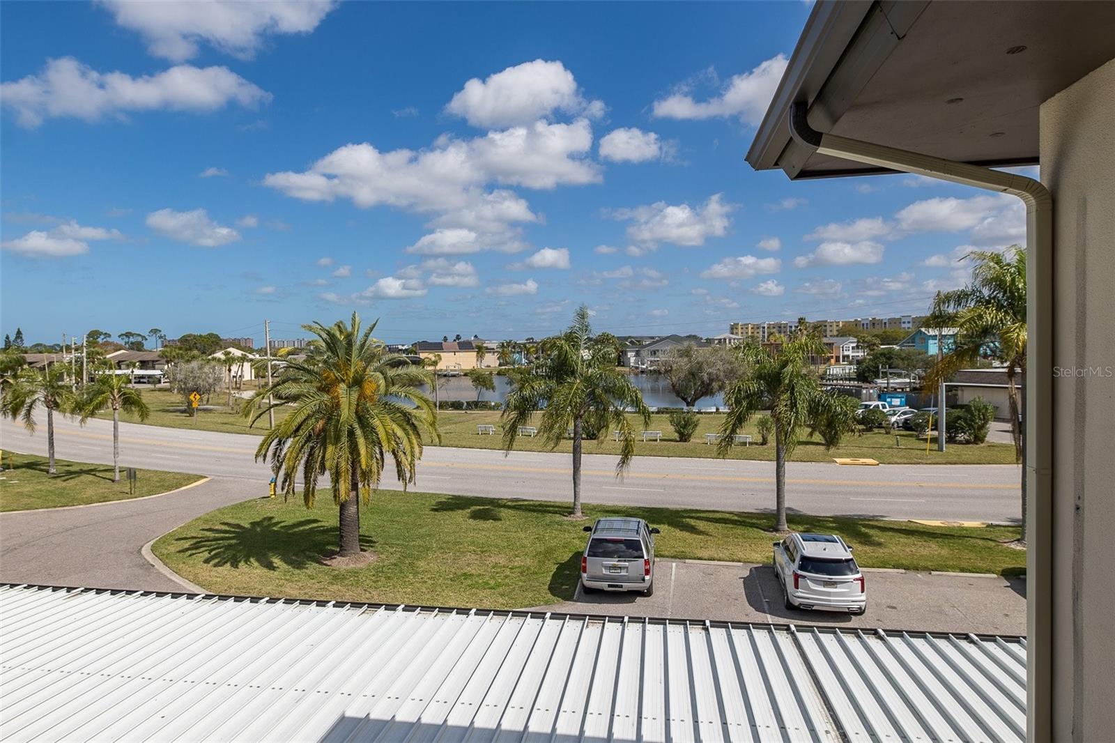 4660 MARINE PKWY #303 — photo 37