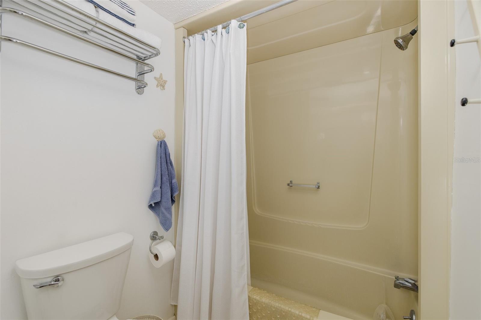 4660 MARINE PKWY #303 — photo 35