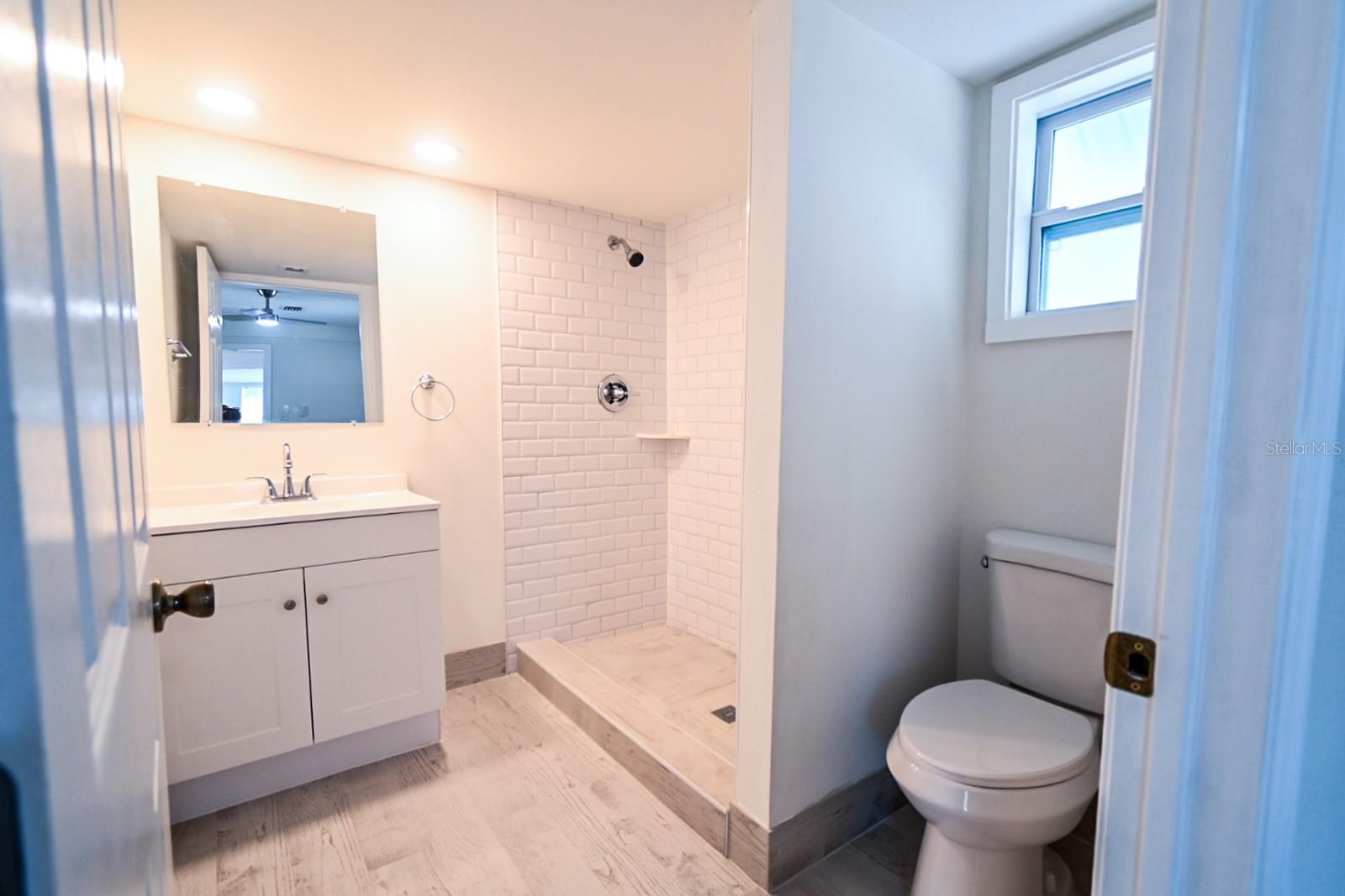 426 S DISSTON AVE — photo 22