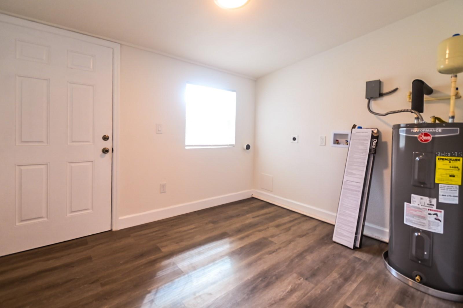 426 S DISSTON AVE — photo 31