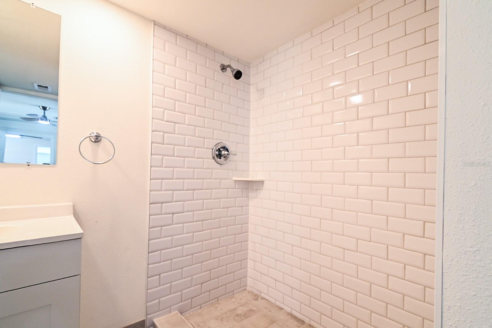 426 S DISSTON AVE — photo 24