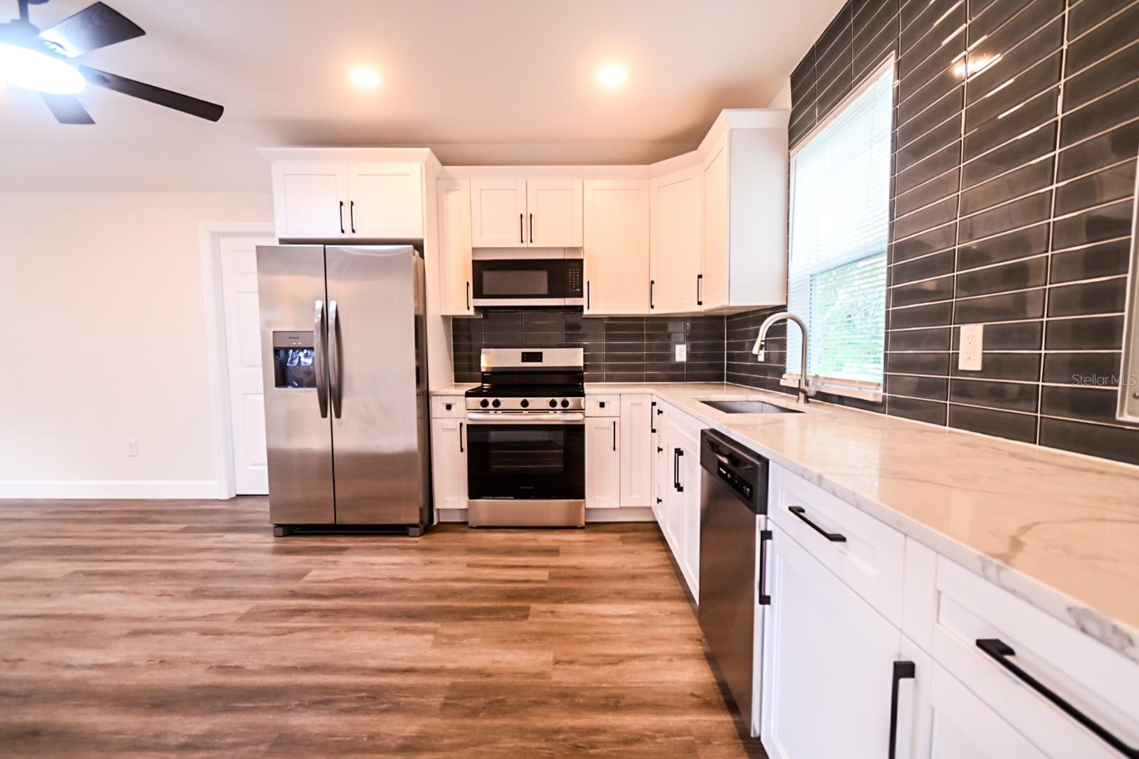 426 S DISSTON AVE — photo 16