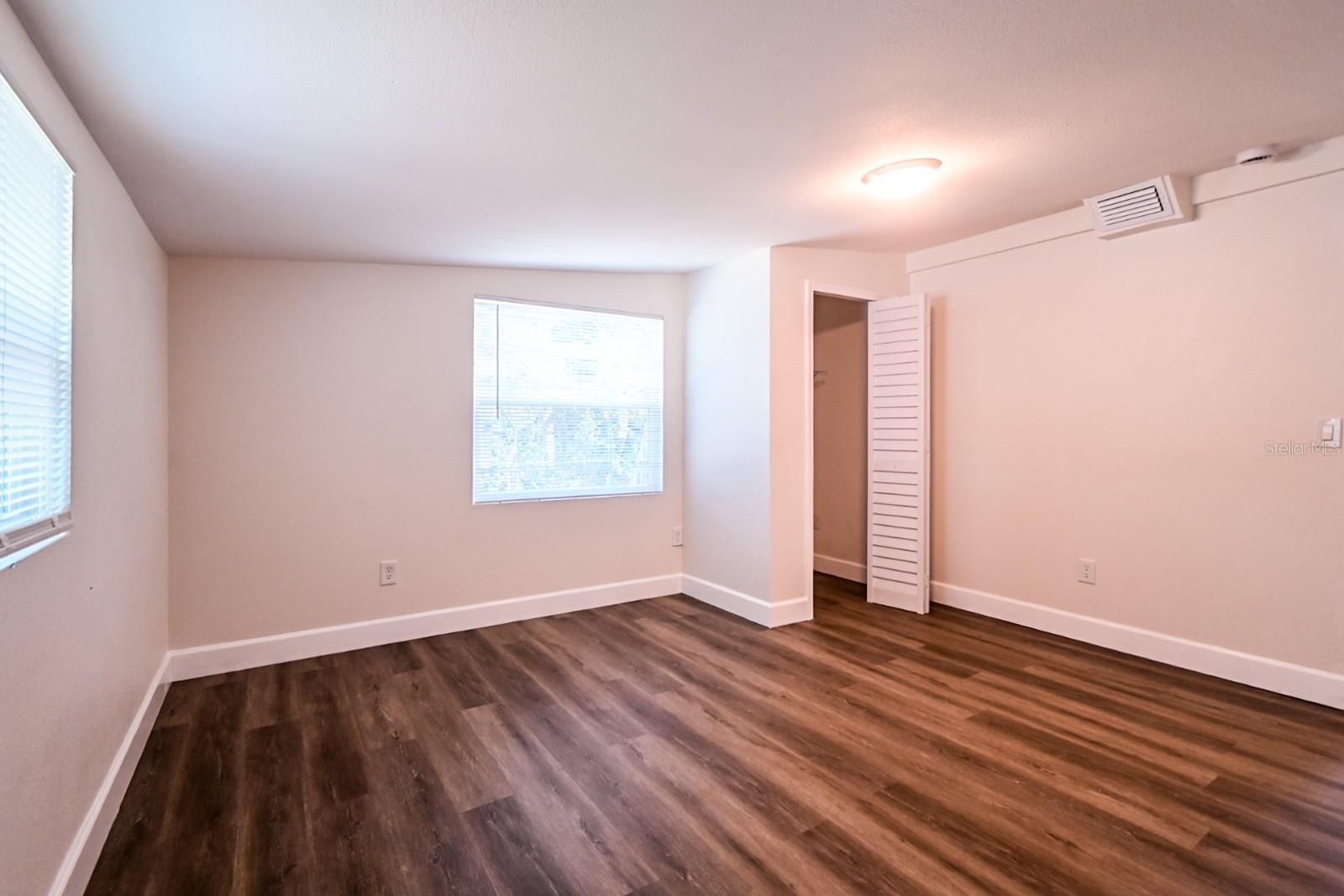 426 S DISSTON AVE — photo 19