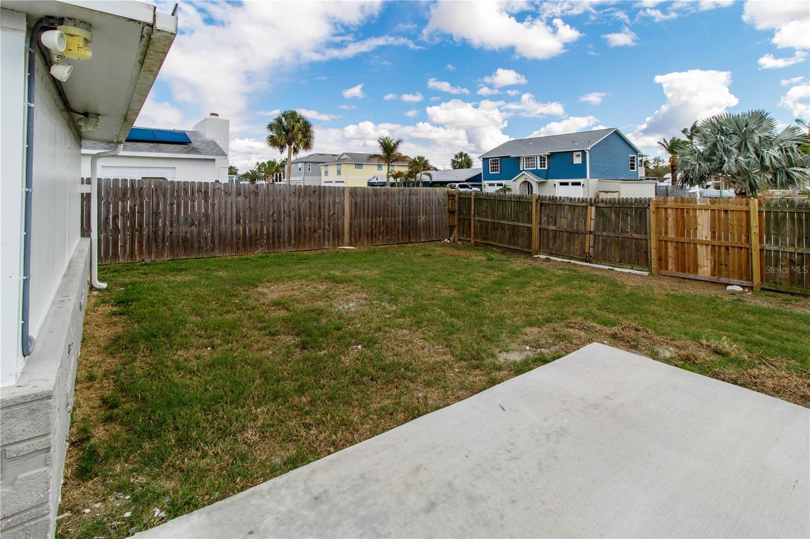 7434 MAKO DR — photo 12