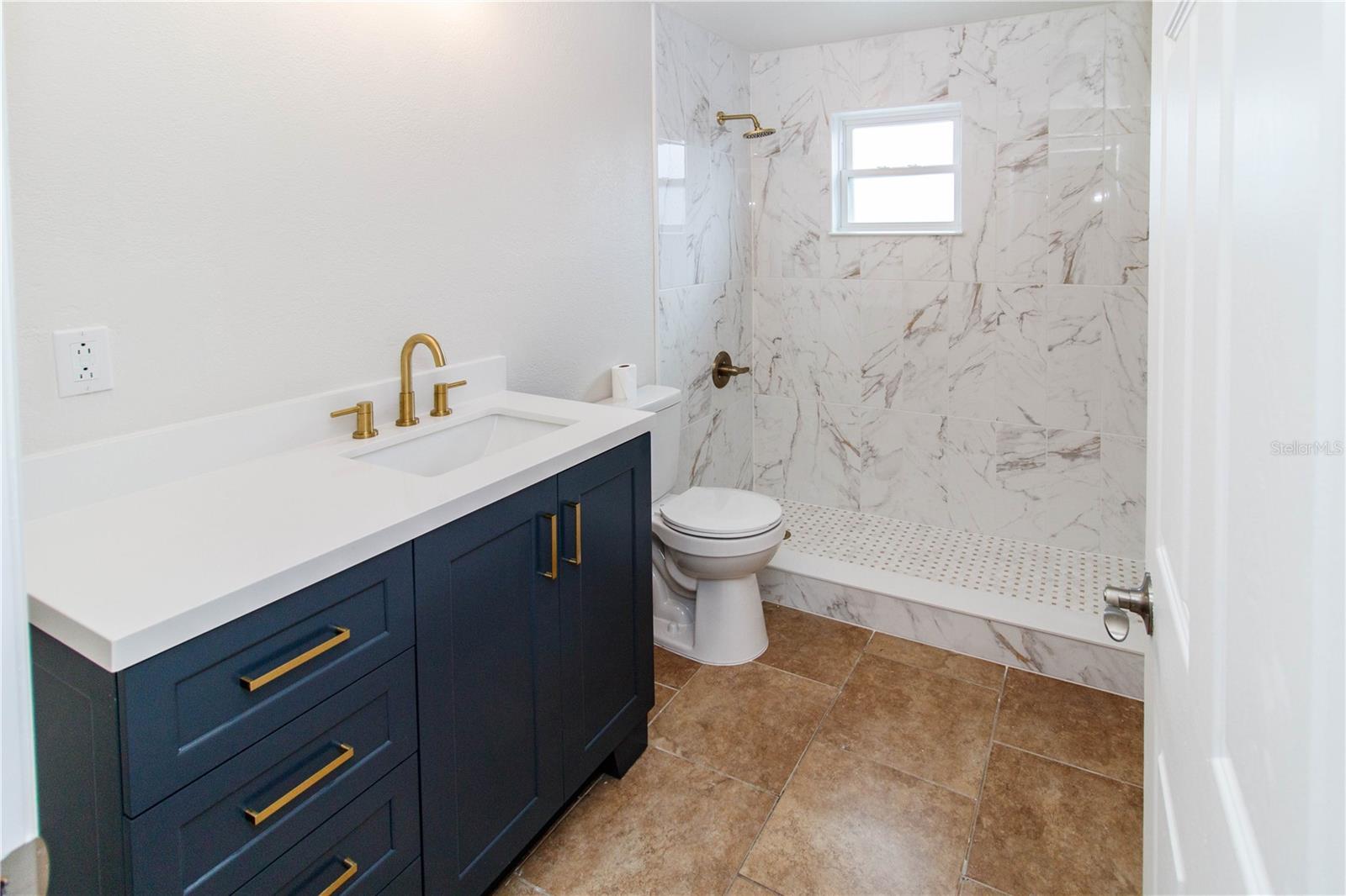 7434 MAKO DR — photo 9