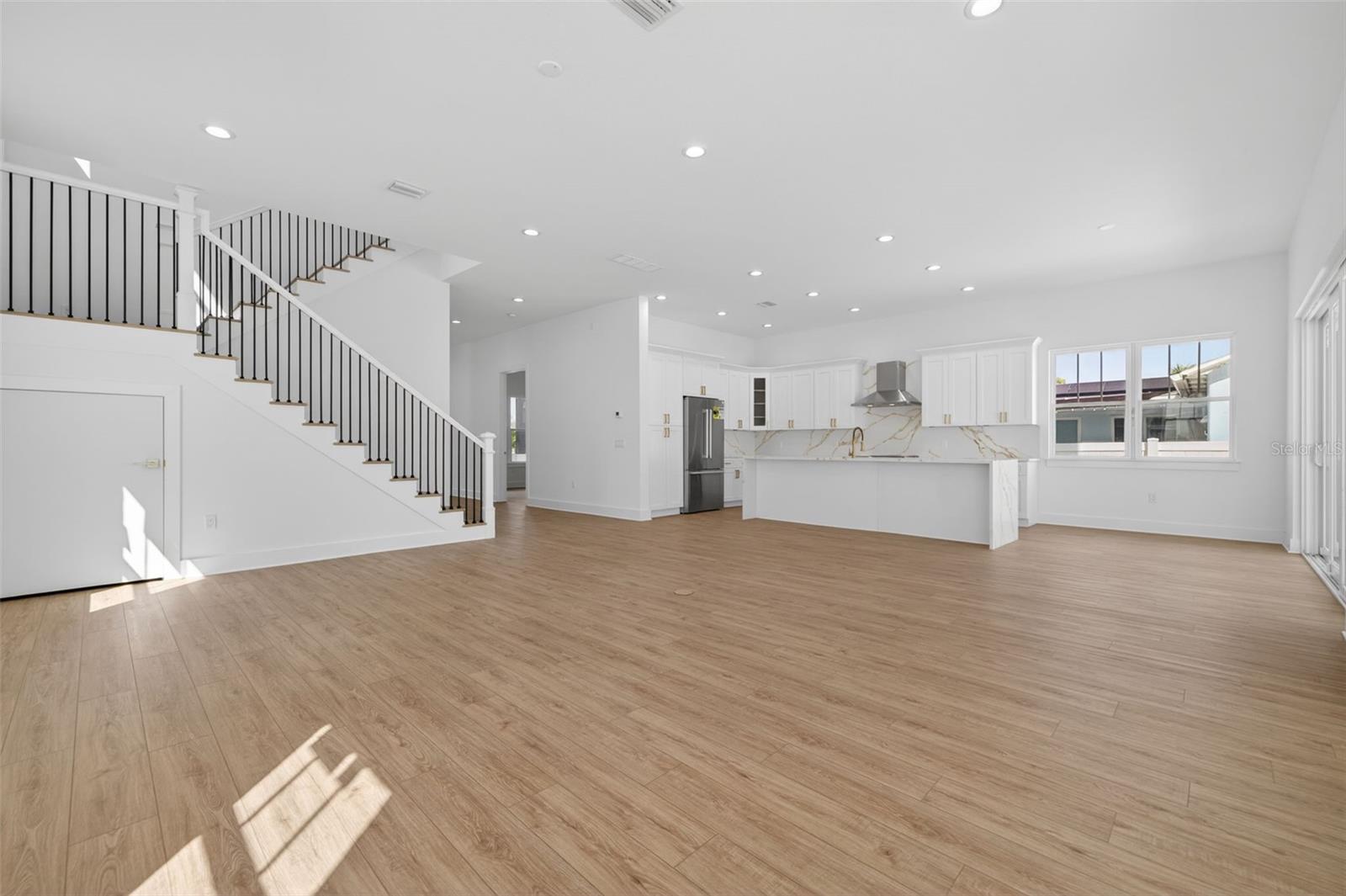 842 30TH AVE — photo 7