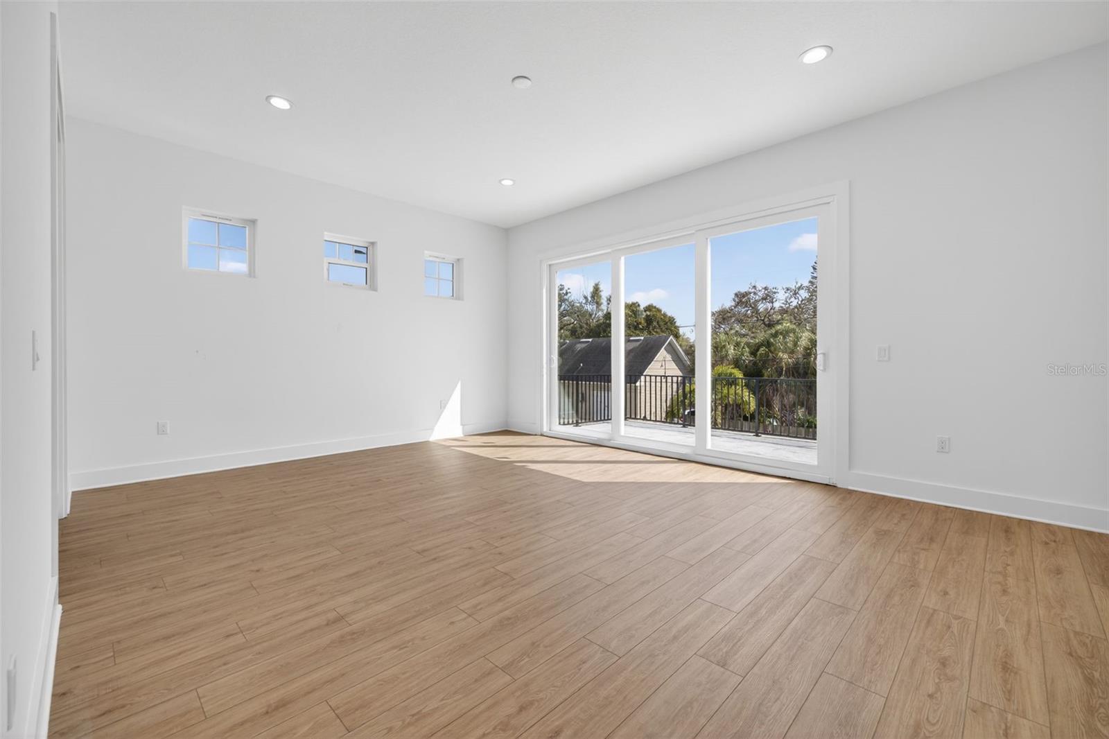 842 30TH AVE — photo 23