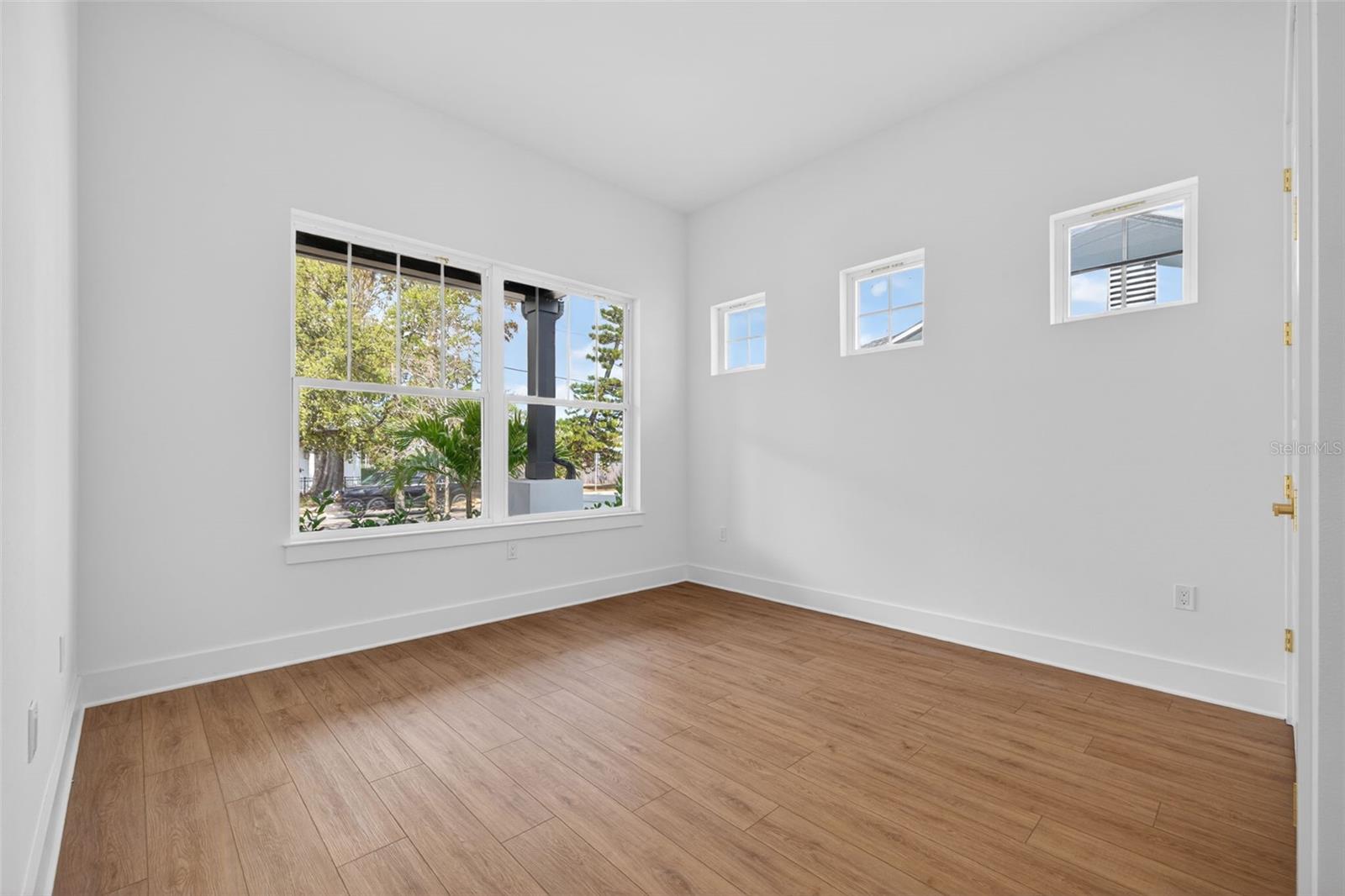 842 30TH AVE — photo 12