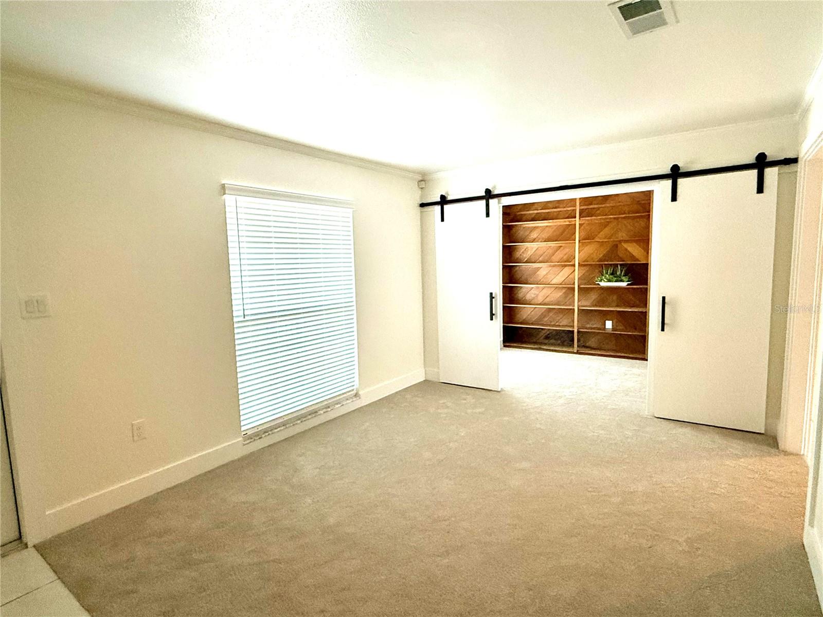 3715 SHARONDALE DR — photo 8