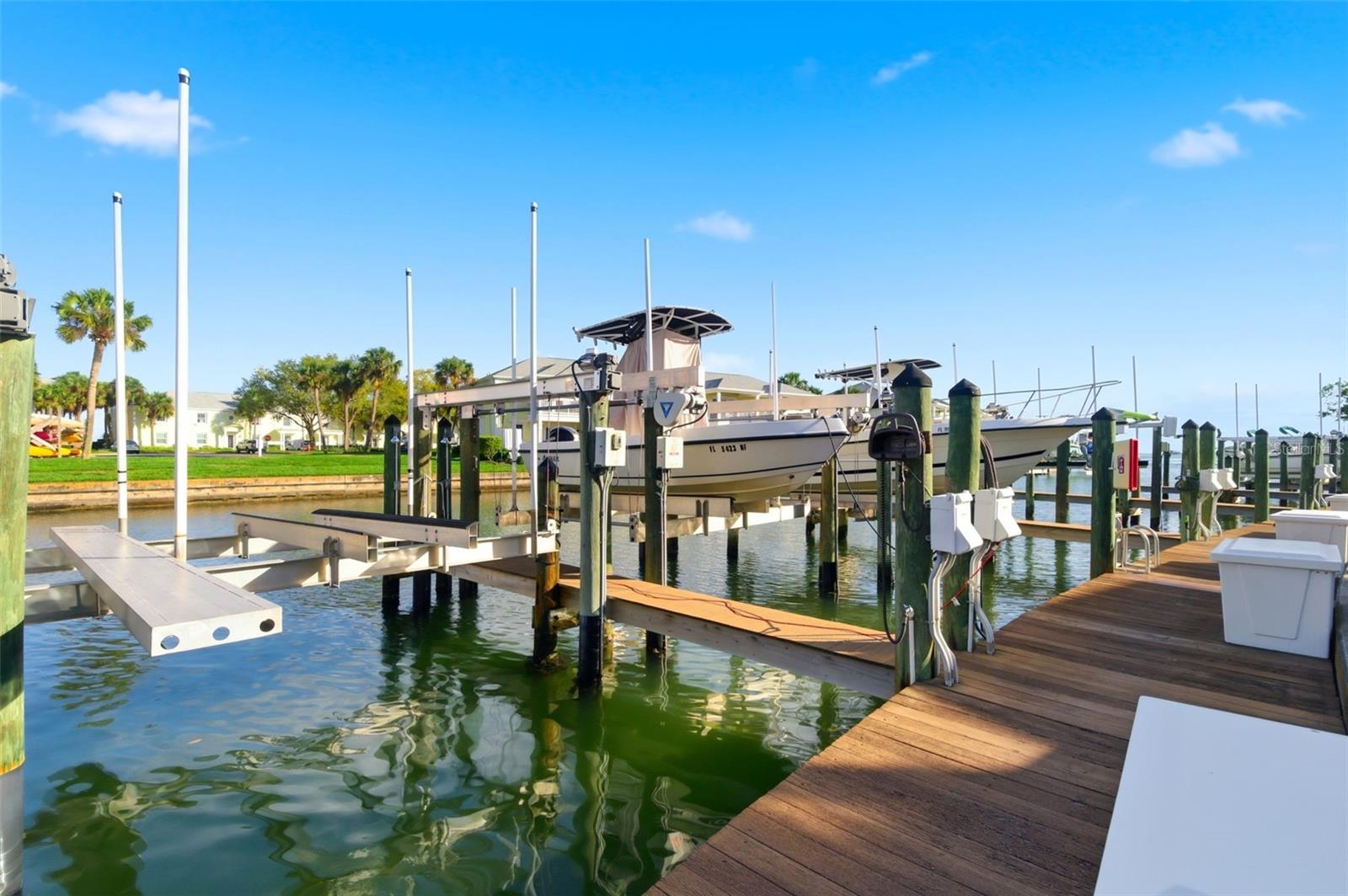 5174 BEACH DR SE #D — photo 33