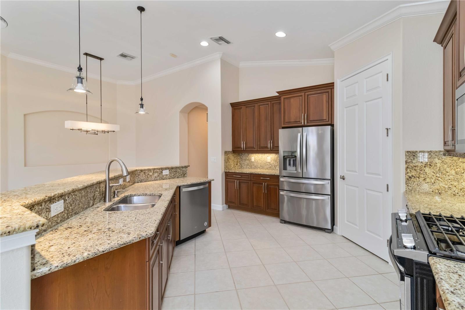 133 BELLA VISTA TER #32C — photo 10