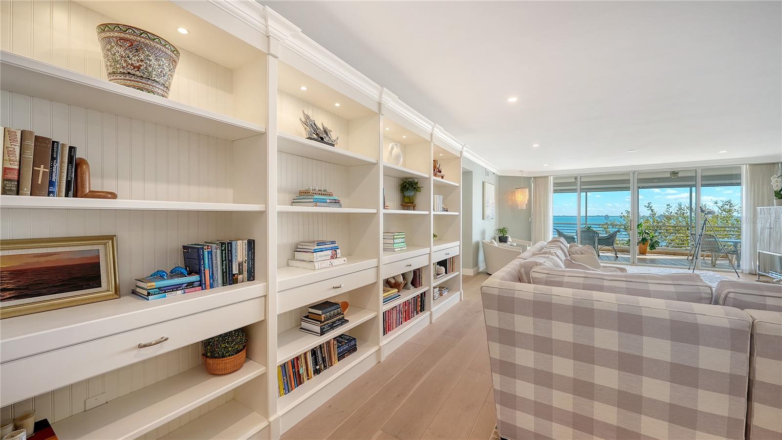2410 HARBOURSIDE DR #142 — photo 9
