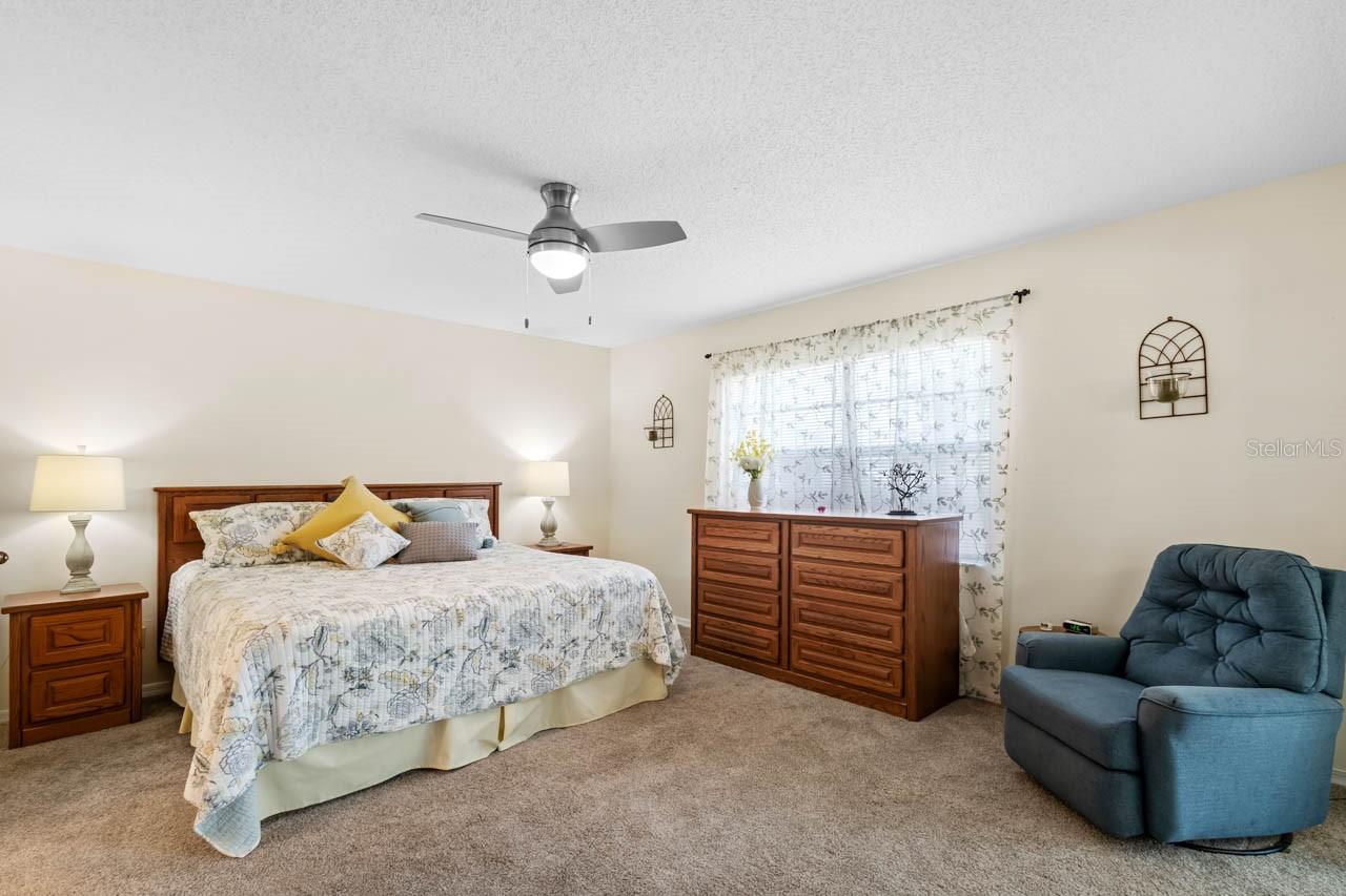 1415 LANGLEY DR — photo 22