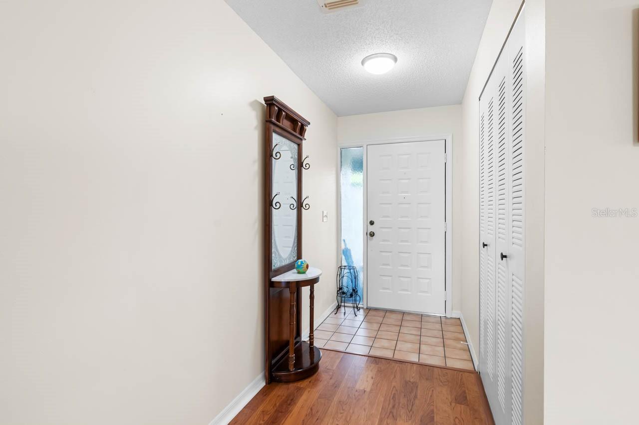 1415 LANGLEY DR — photo 11