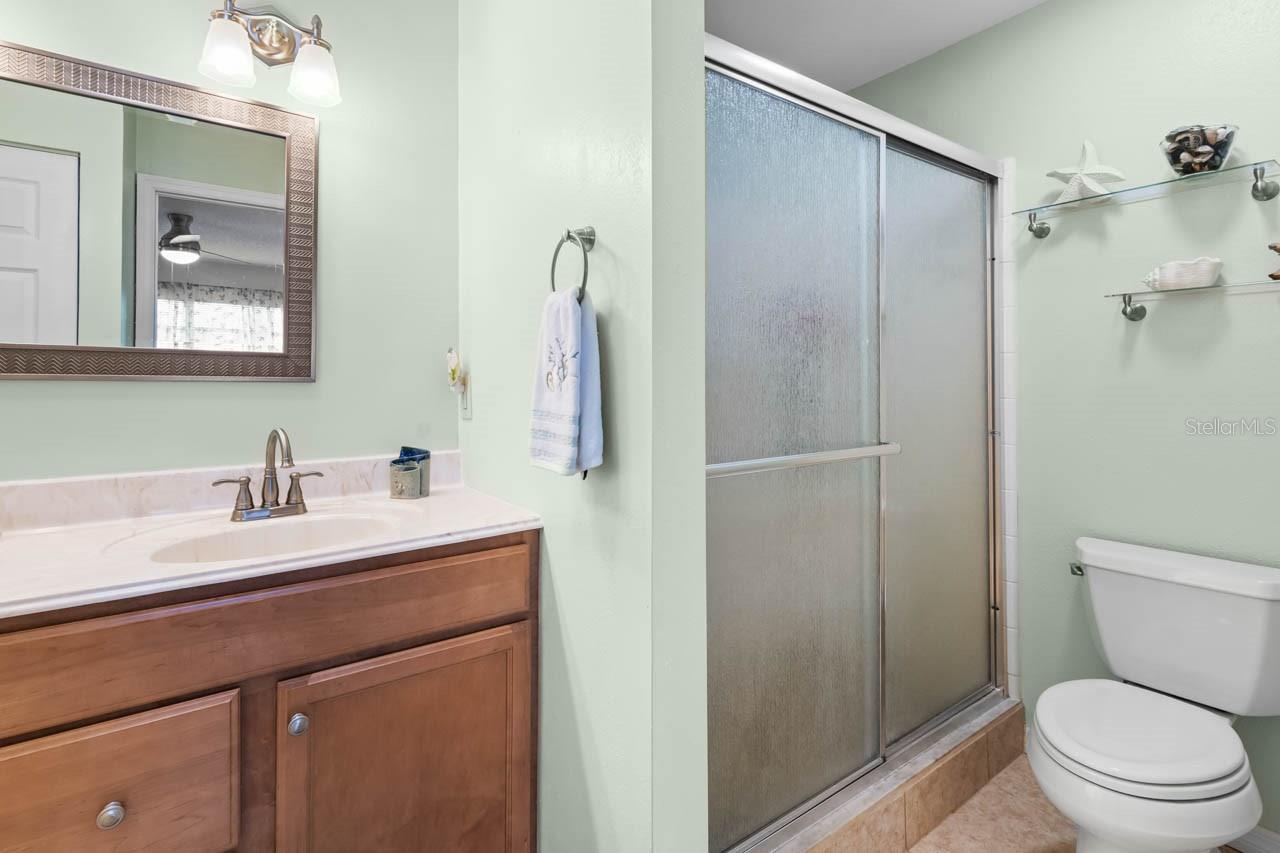 1415 LANGLEY DR — photo 25