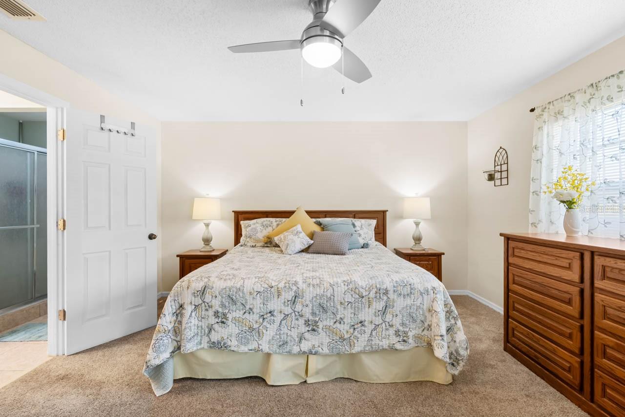 1415 LANGLEY DR — photo 23