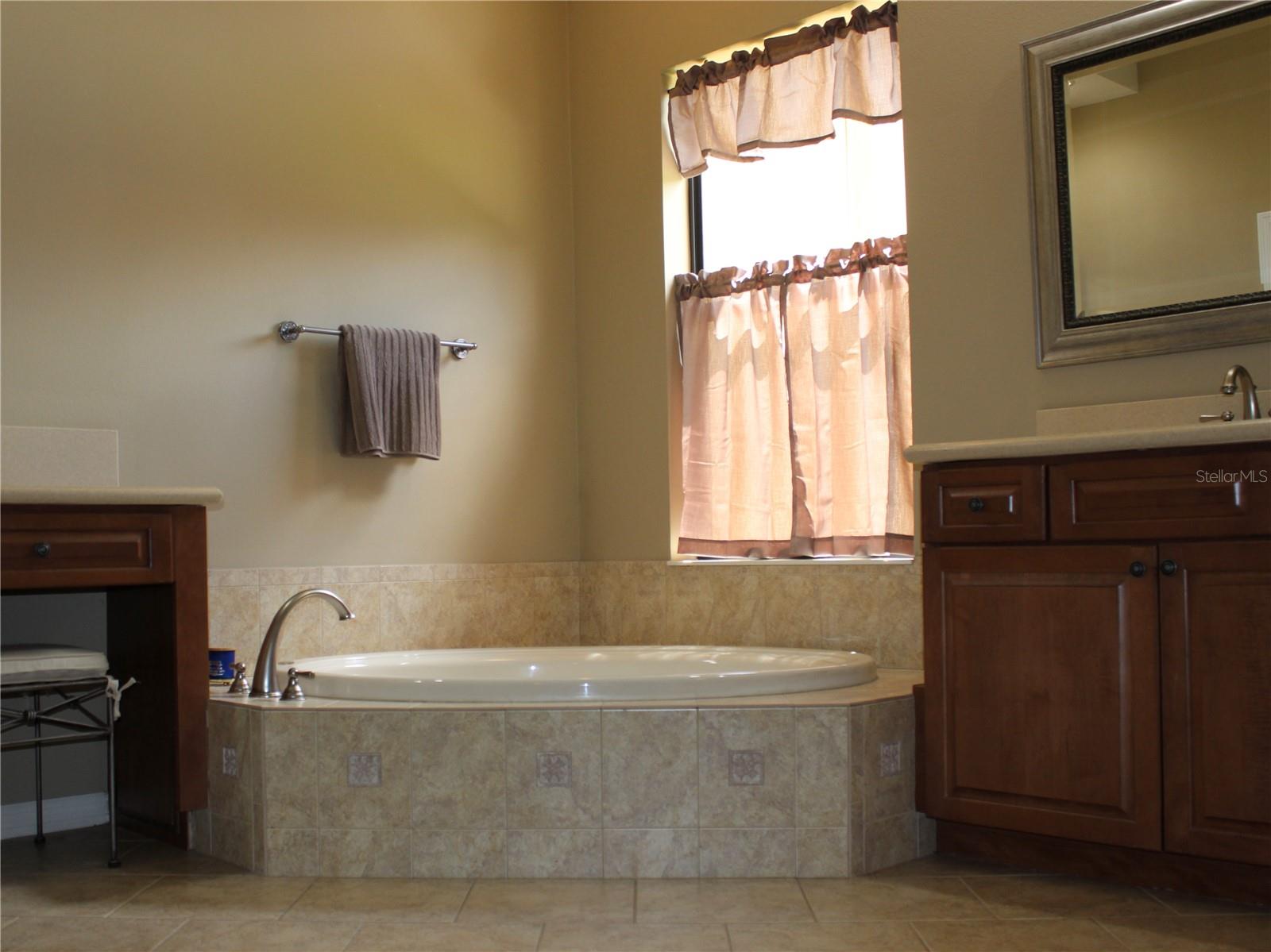 406 PETREL TRL — photo 10