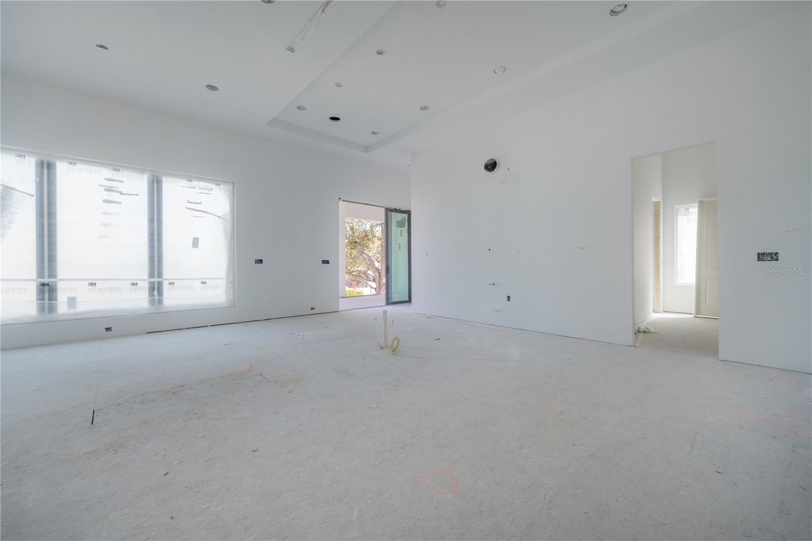 654 GENEVA PL — photo 17