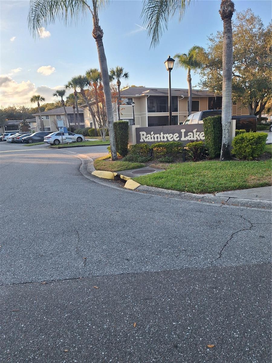 11910 SKYLAKE PL #E — photo 2