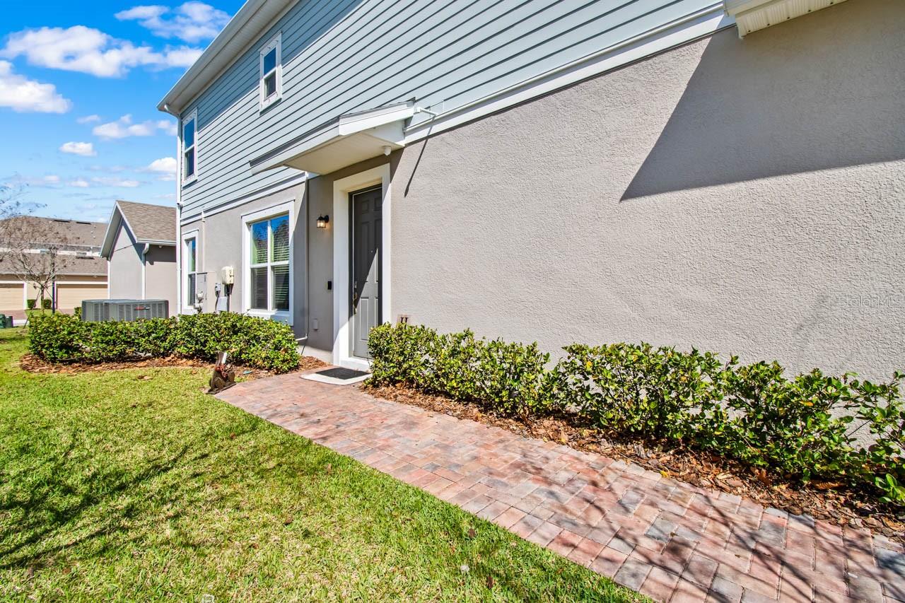 6262 GOLDCOAST AVE — photo 3