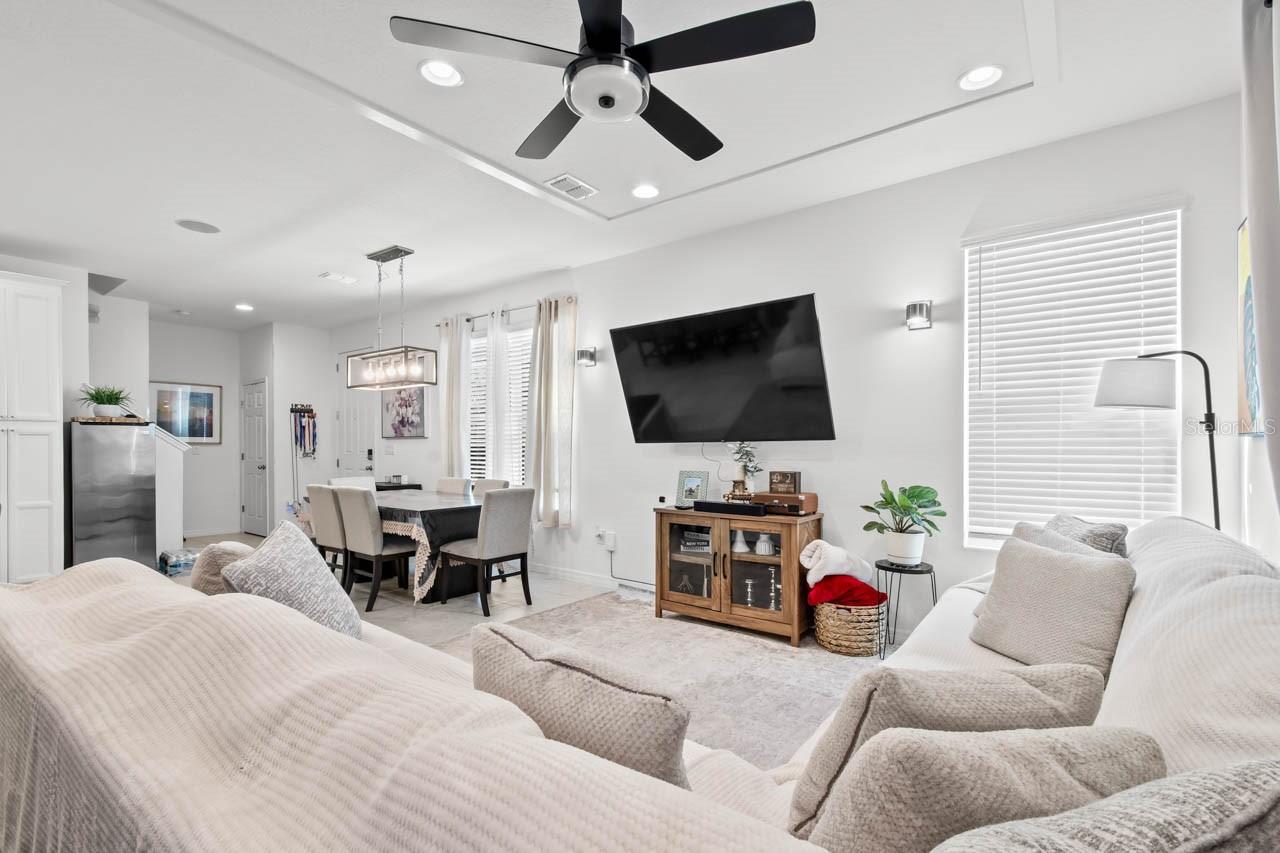 6262 GOLDCOAST AVE — photo 4