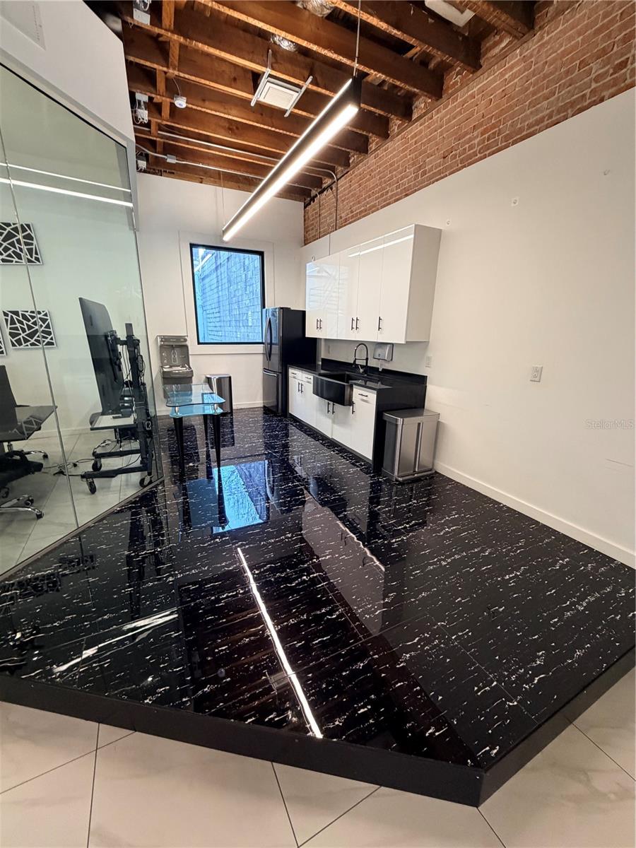 1006 N FLORIDA AVE — photo 8