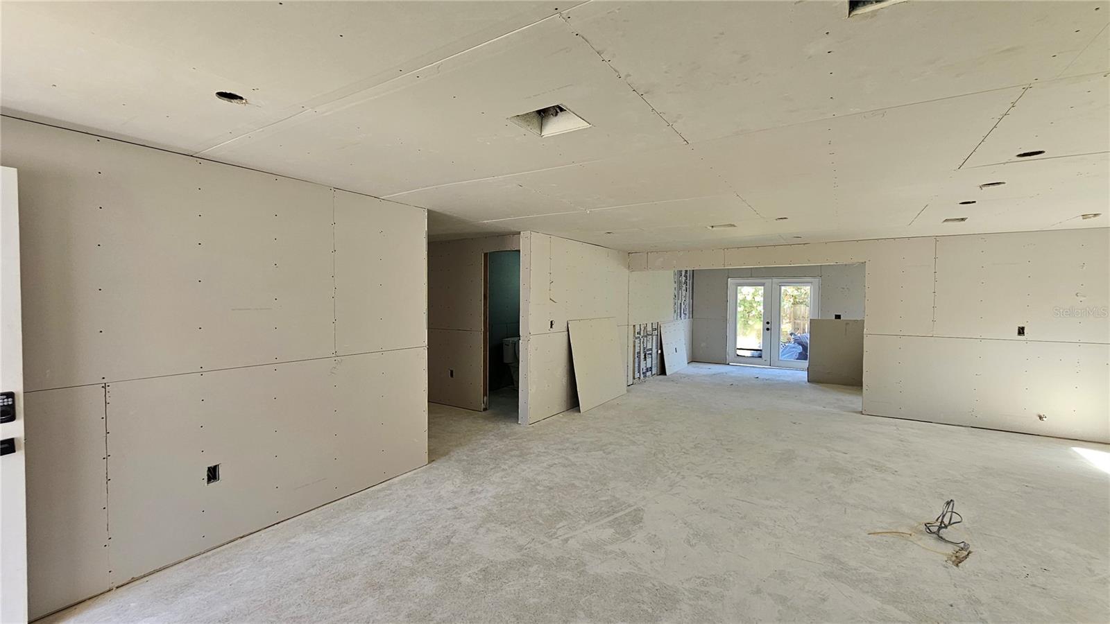 5519 DENVER ST NE — photo 6