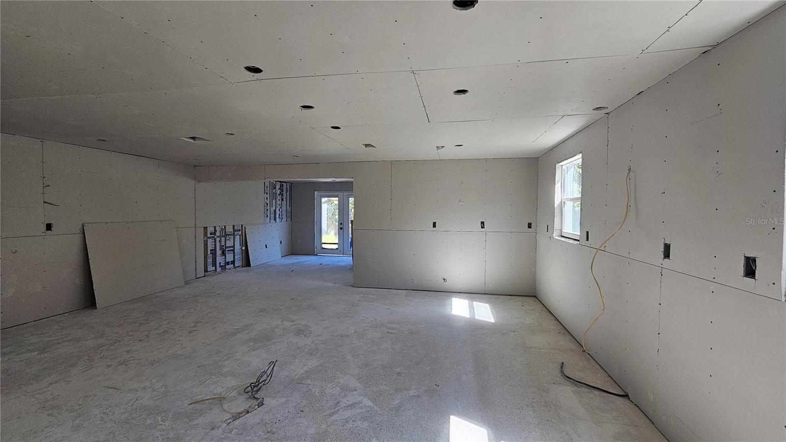 5519 DENVER ST NE — photo 13