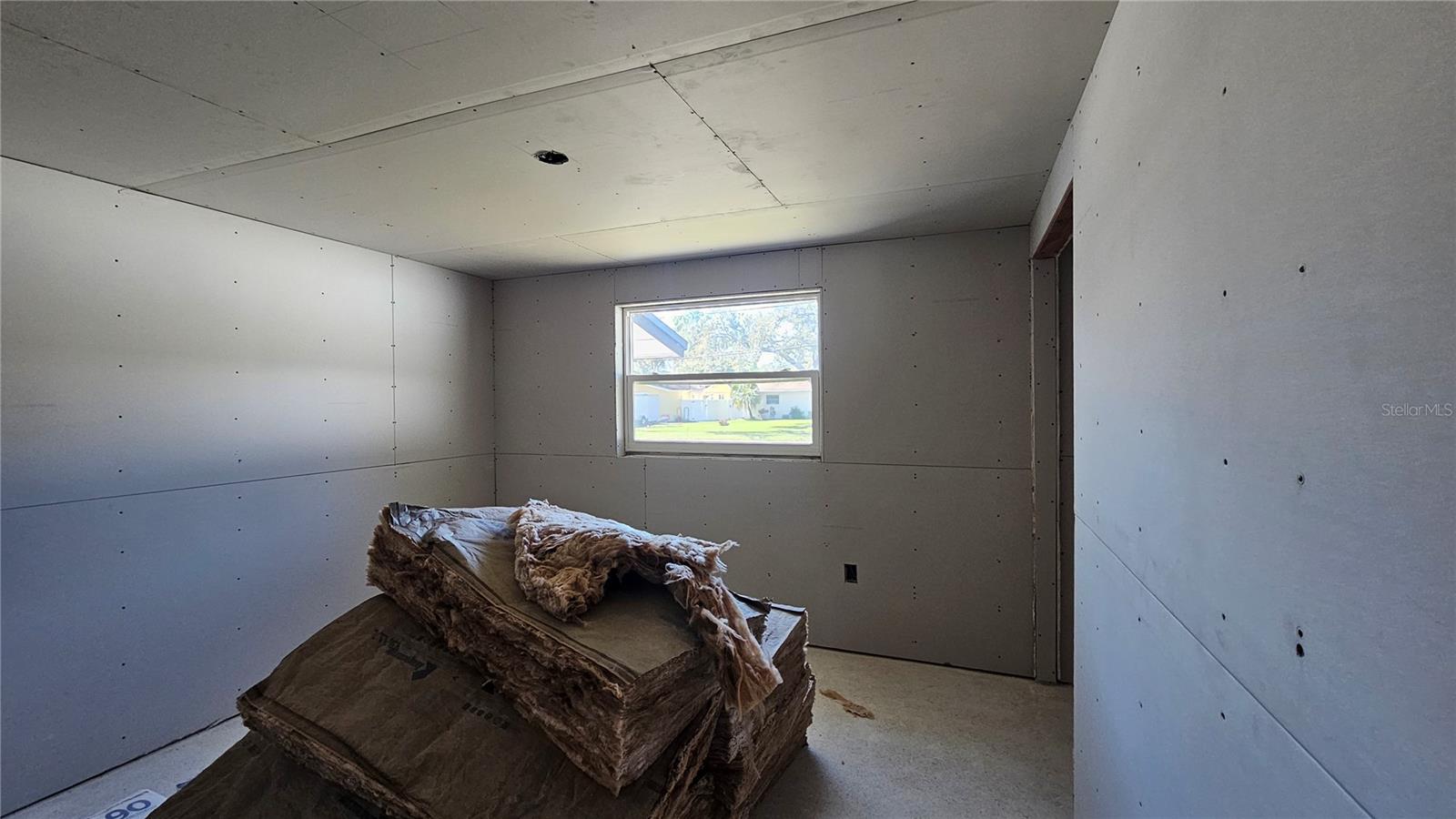 5519 DENVER ST NE — photo 24
