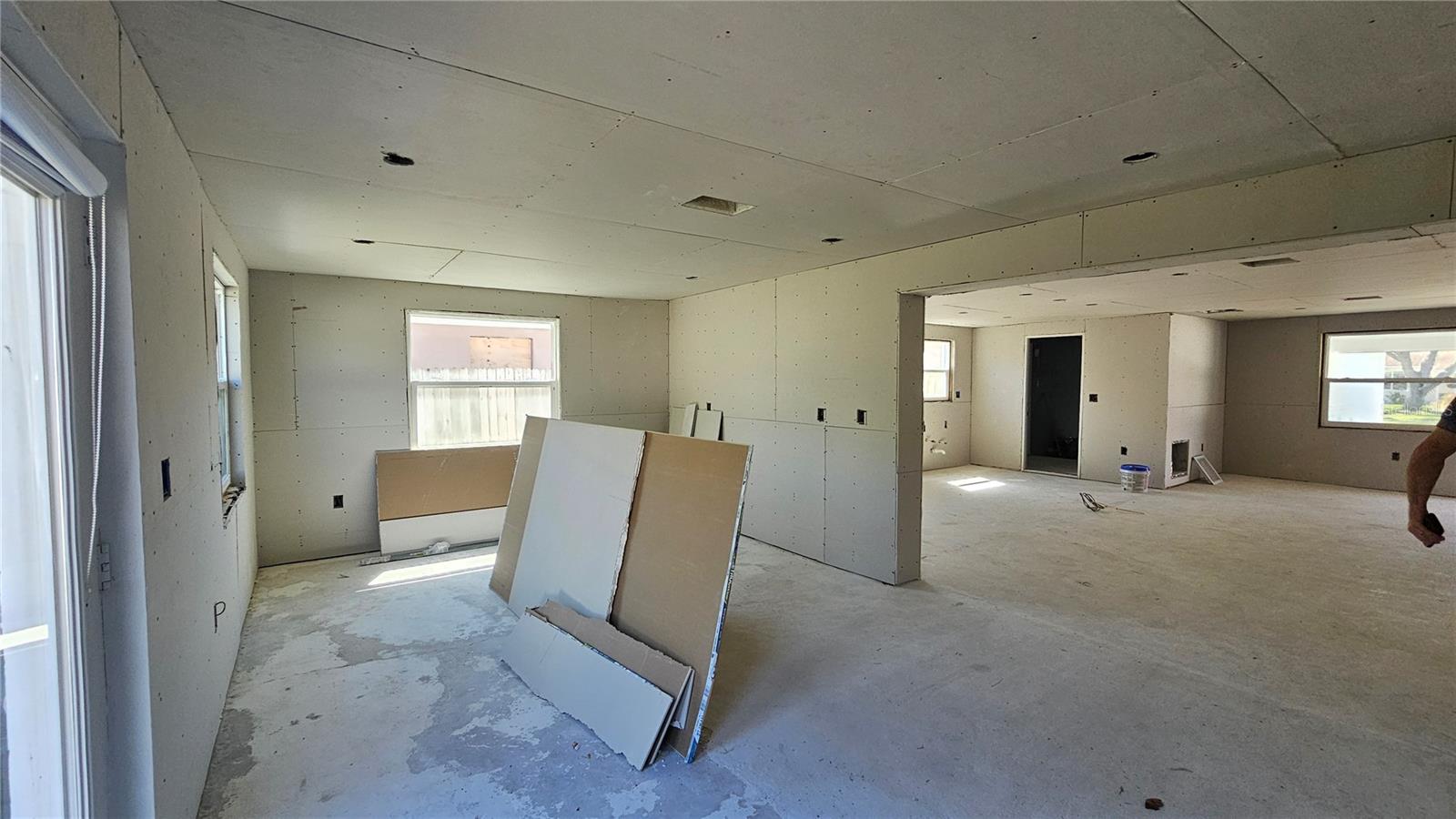 5519 DENVER ST NE — photo 16