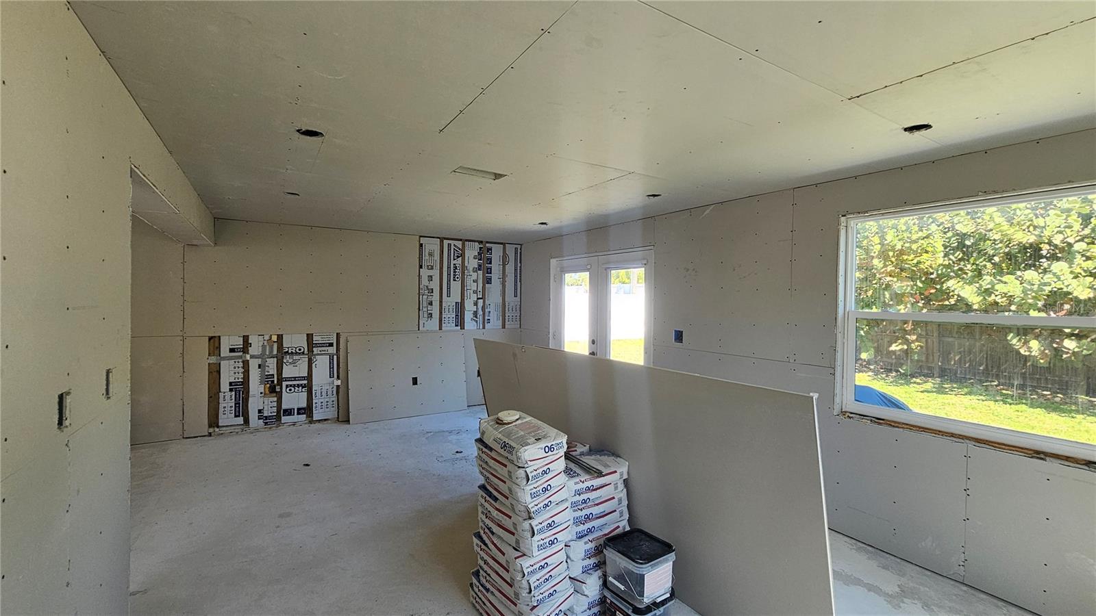 5519 DENVER ST NE — photo 17