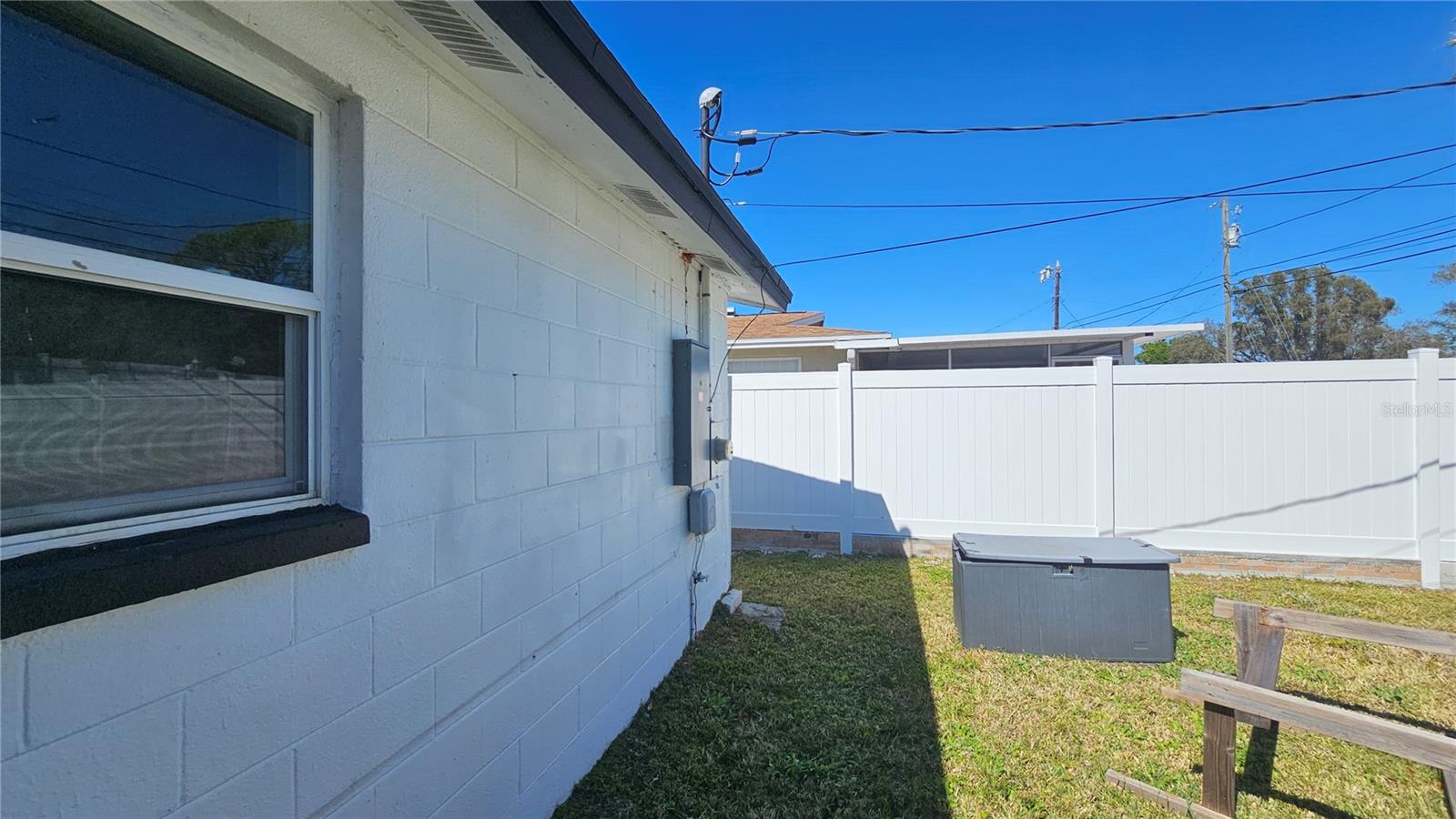 5519 DENVER ST NE — photo 42