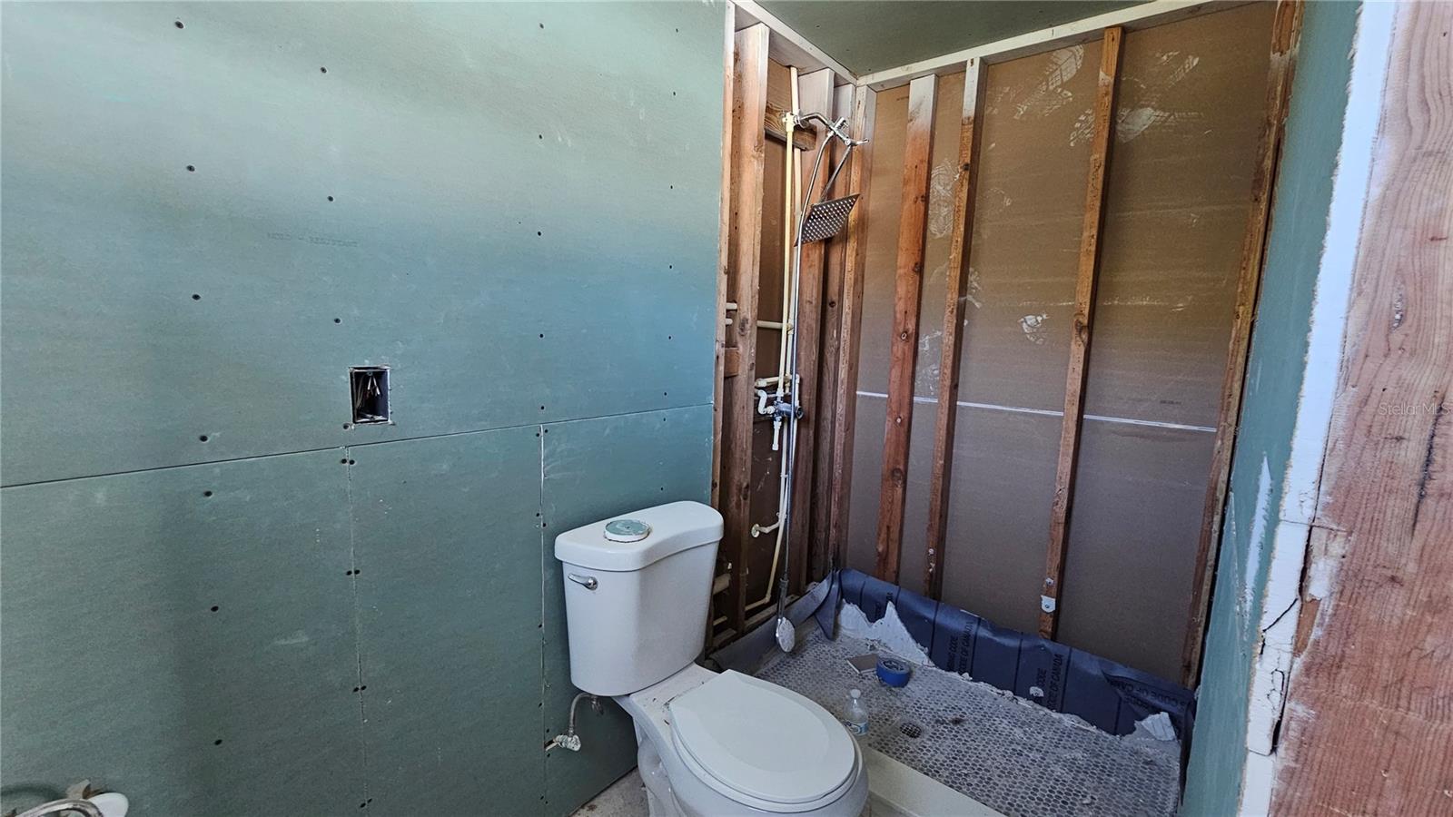 5519 DENVER ST NE — photo 29