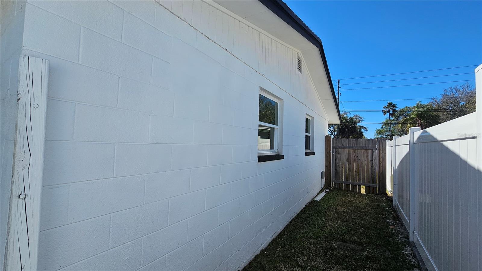 5519 DENVER ST NE — photo 43