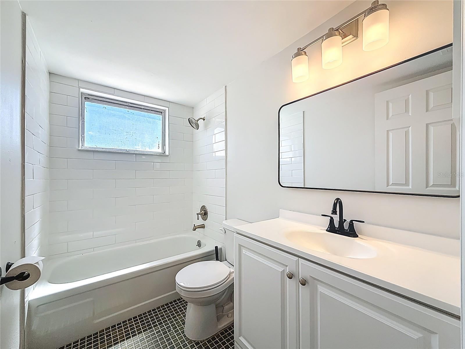 184 117TH AVE #2 — photo 36