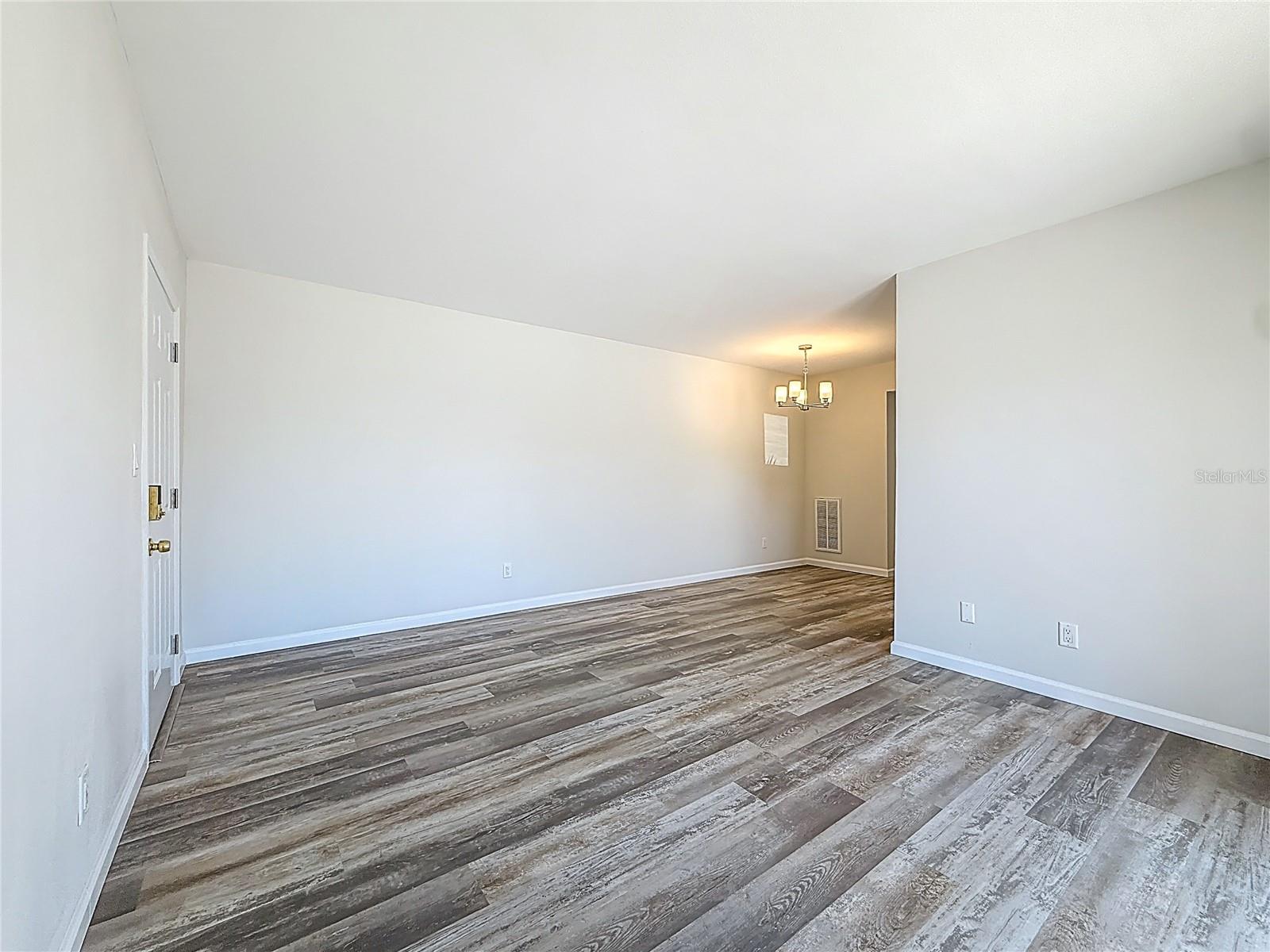 184 117TH AVE #2 — photo 23