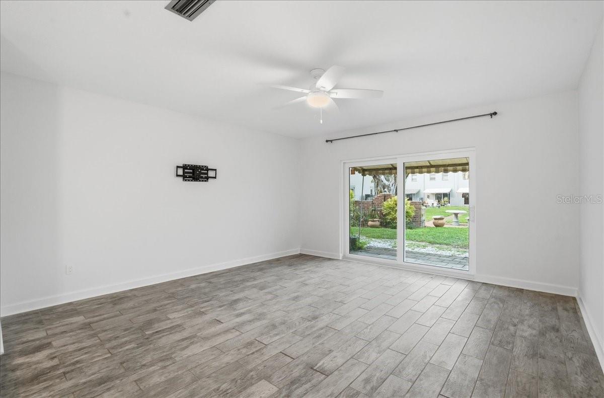6927 PLACE DE LA PAIX #6927 — photo 26